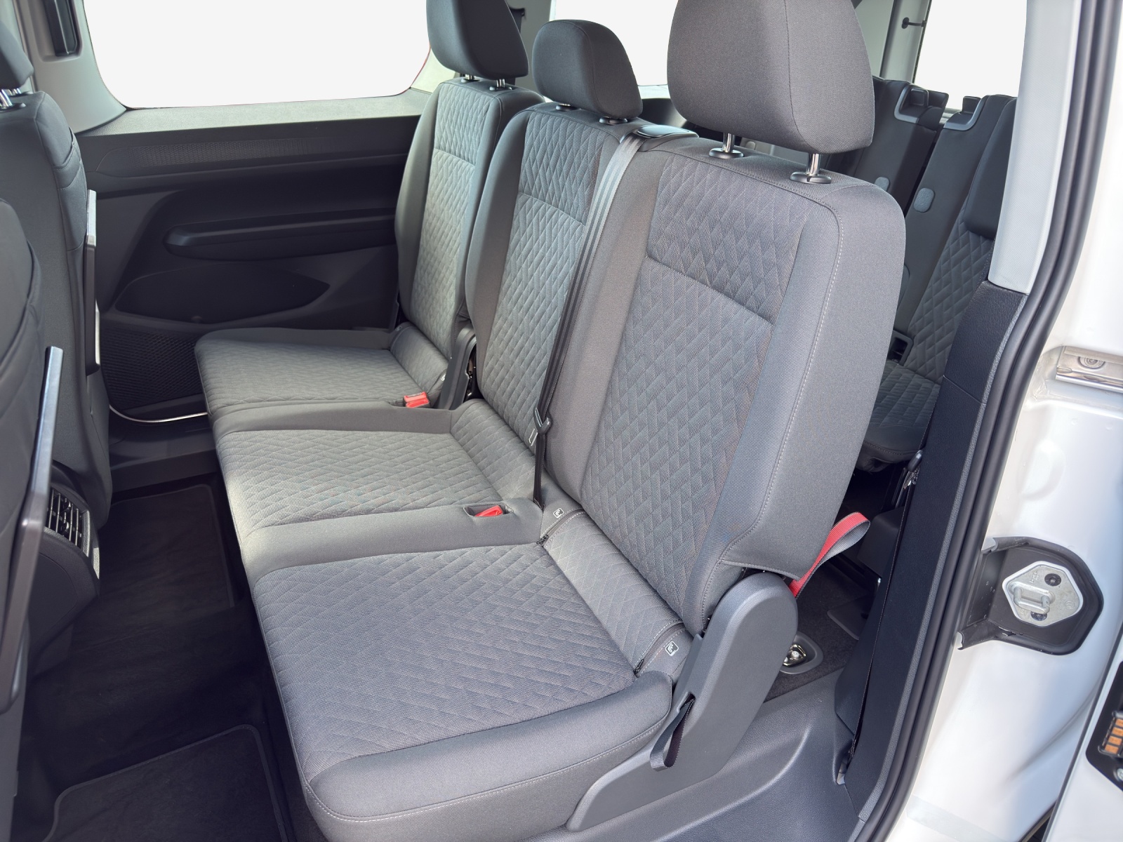 VW Caddy Maxi 2.0 TDI Life 4Motion-image-11