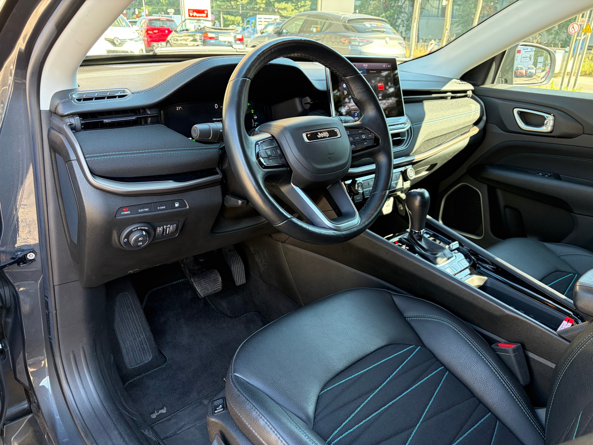 JEEP Compass 1.3 T PHEV Limited AWD-image-10