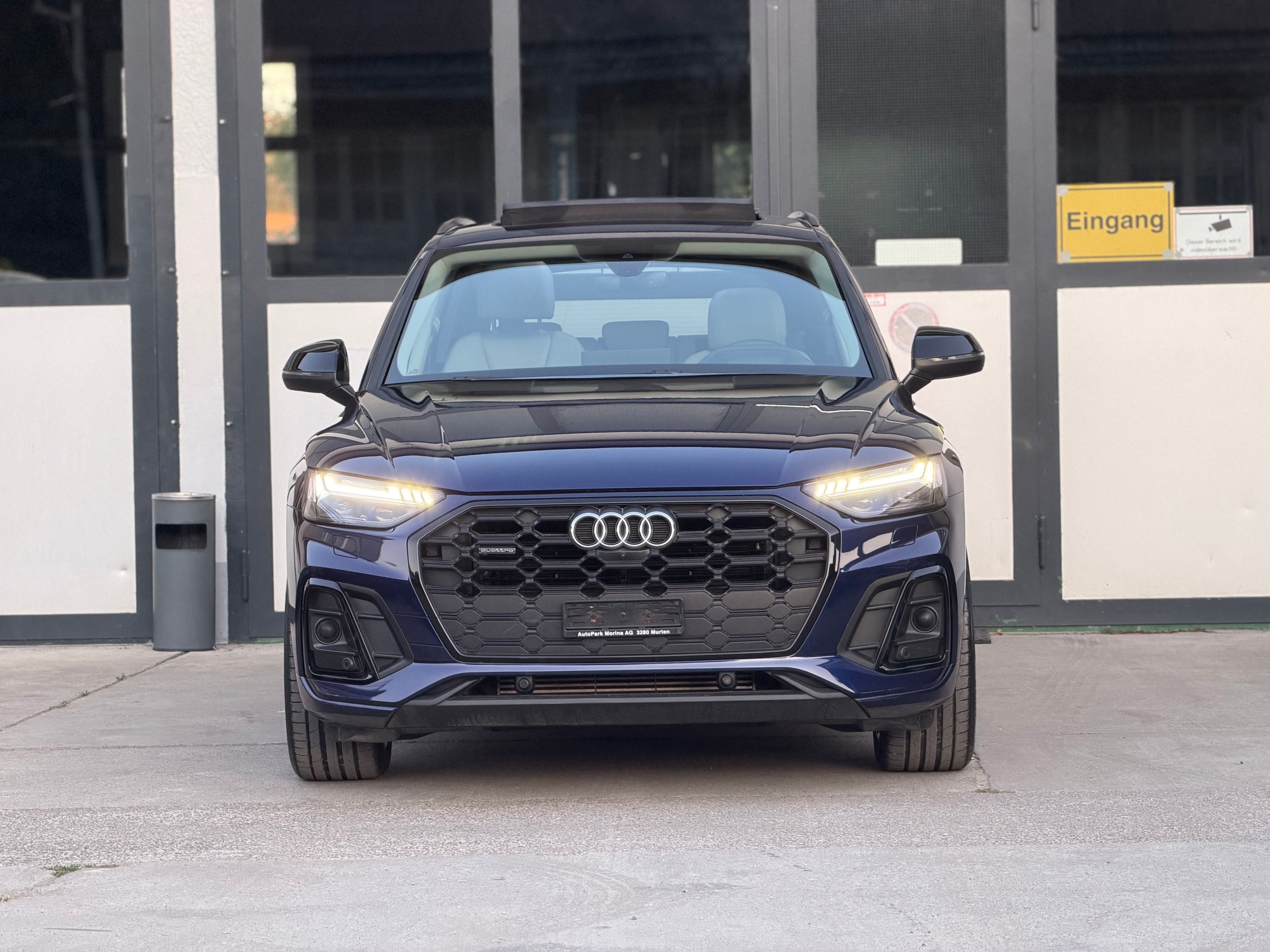 AUDI Q5 45 TFSI Black Edition quattro S-tronic-image-2