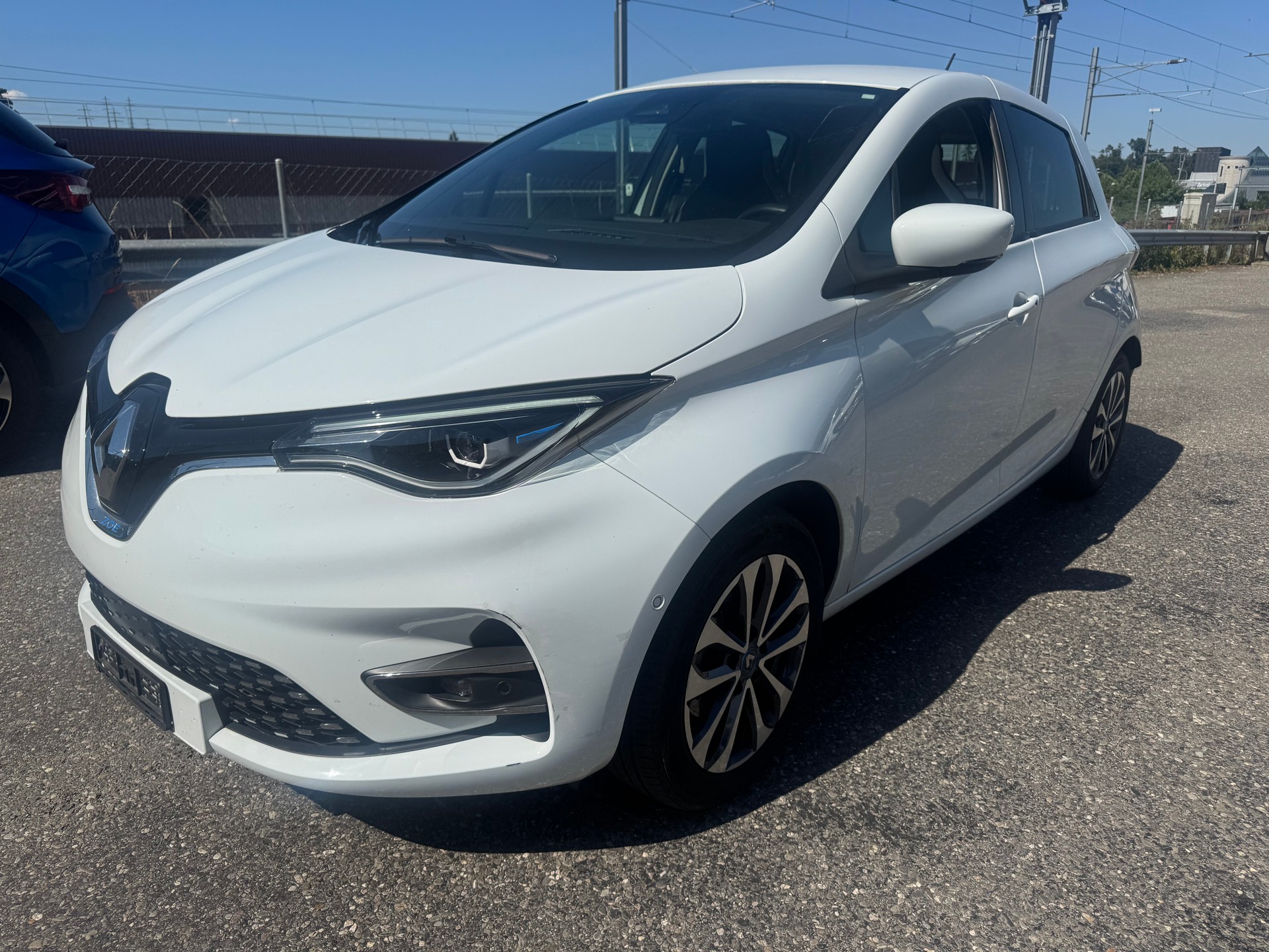 RENAULT Zoe Riviera R135 (Batterie Miete)-image-0