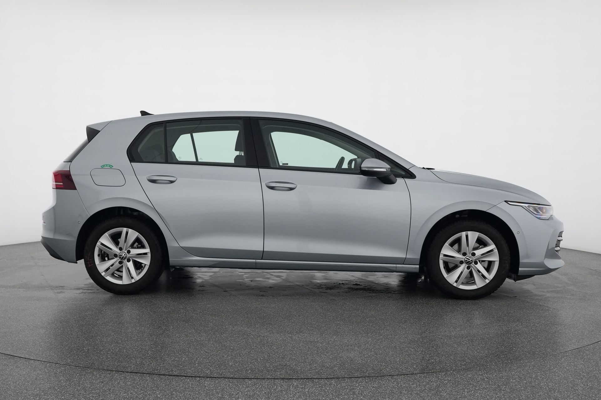 VW Golf 1.5 e TSI mHEV Life DSG-image-4