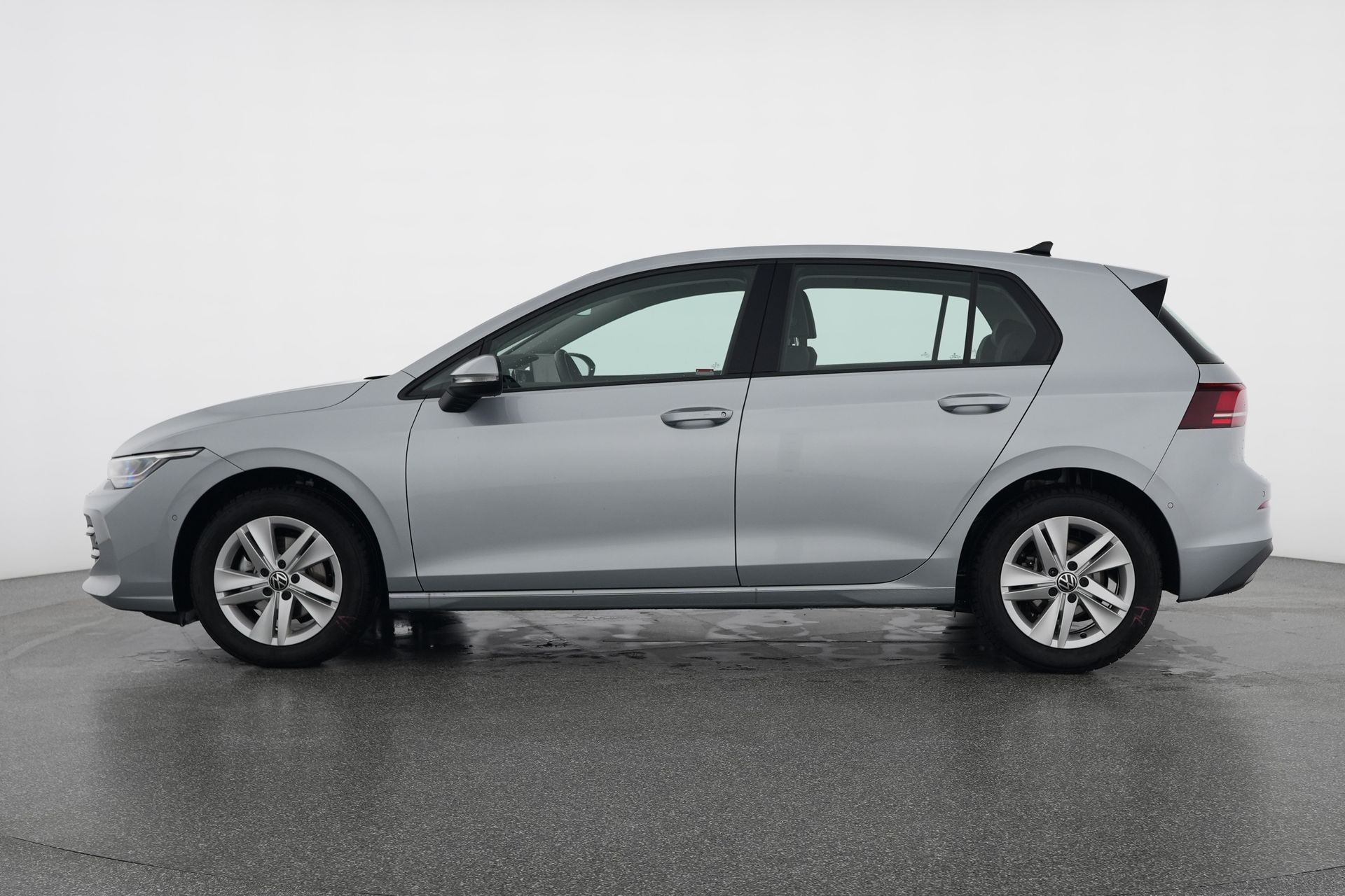 VW Golf 1.5 e TSI mHEV Life DSG-image-1
