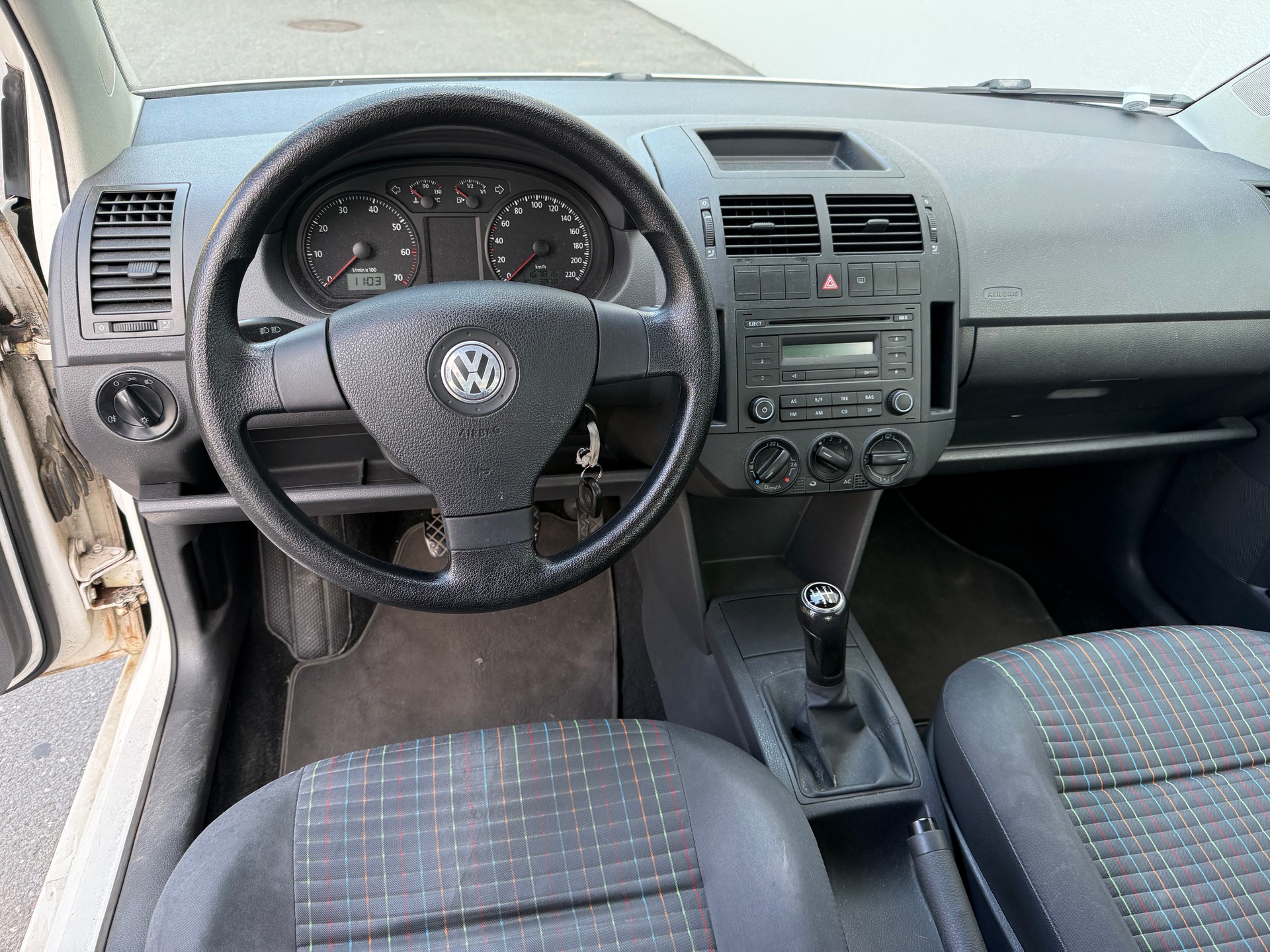 VW Polo 1.2 6V Trendline-image-4