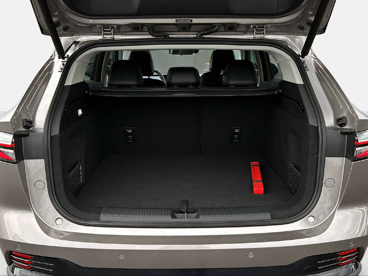MG HS 1.5 Hybrid Luxury-image-13