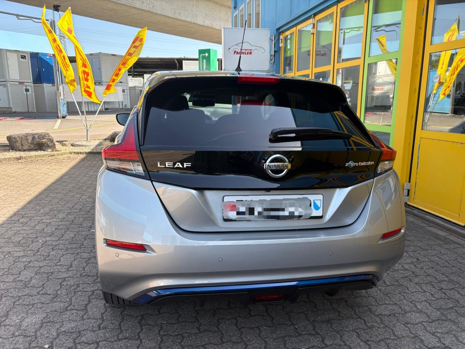 NISSAN Nissan Leaf II (ZE1) 40 kWh (150 PS)-image-1