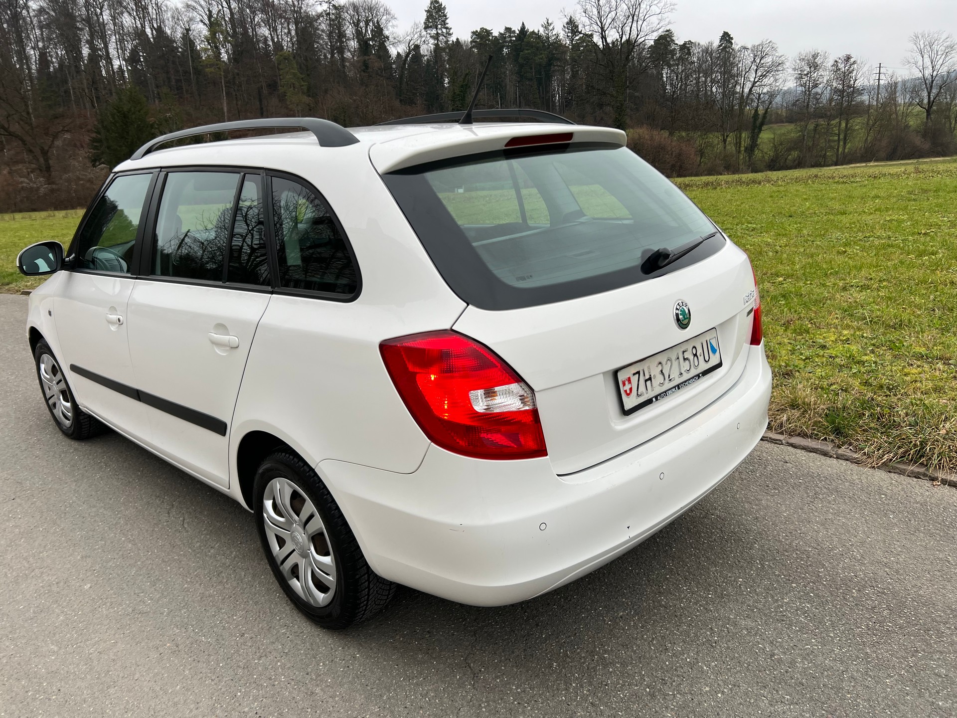 SKODA Fabia 1.2 TSI Ambition-image-3