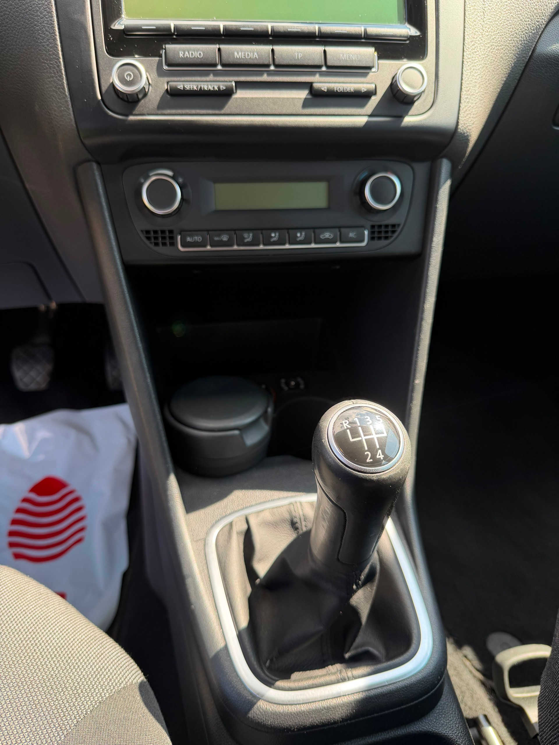 VW Polo 1.4 16V Team-image-13