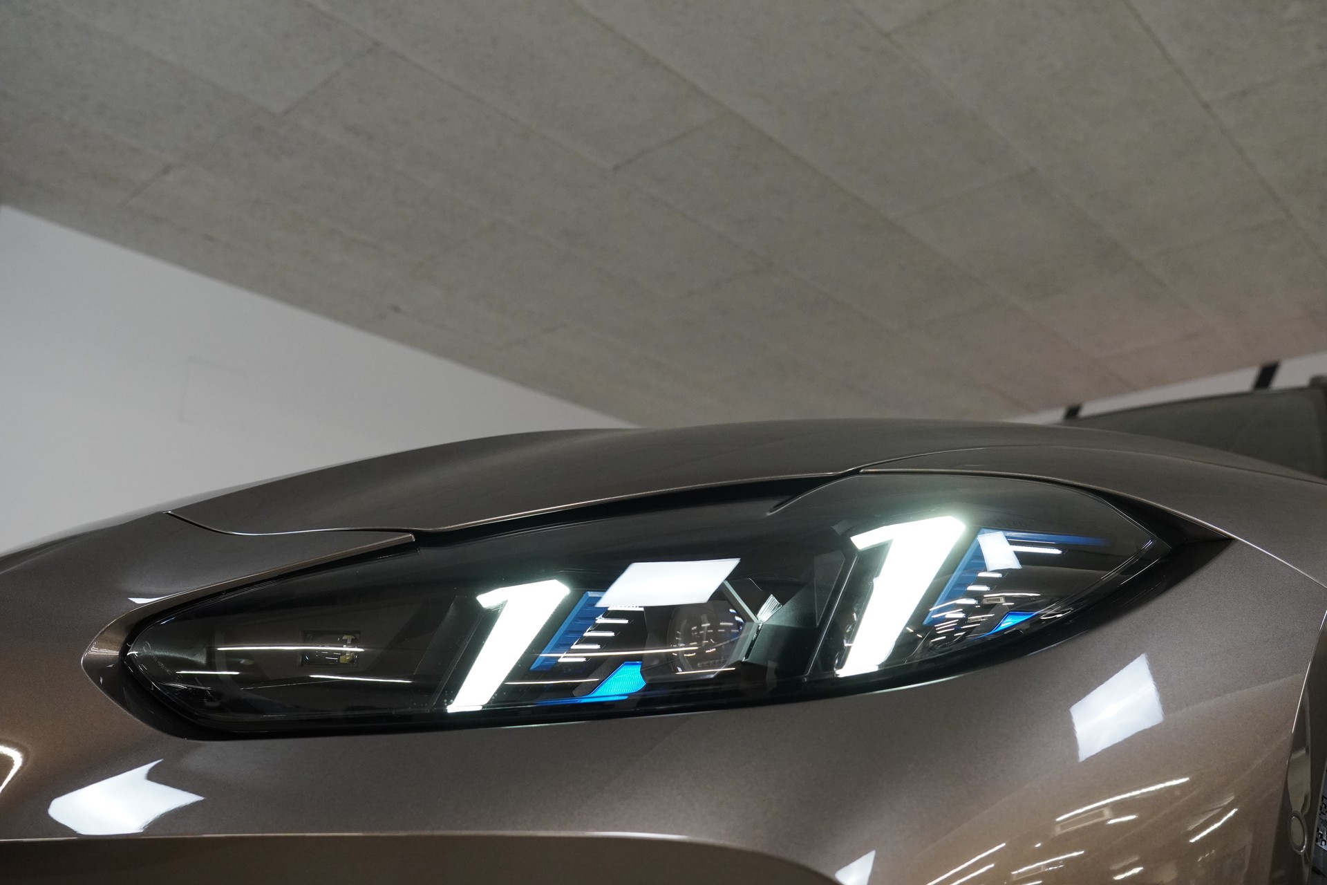 BMW M3 Touring xDrive Competition M-image-8