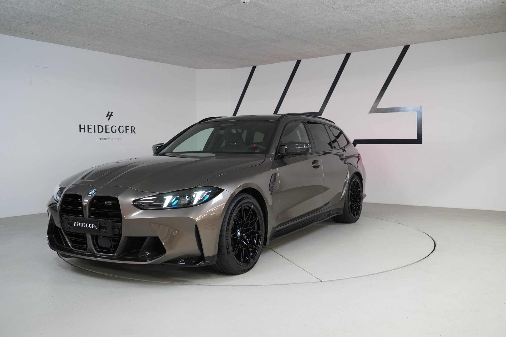 BMW M3 Touring xDrive Competition M-image-0