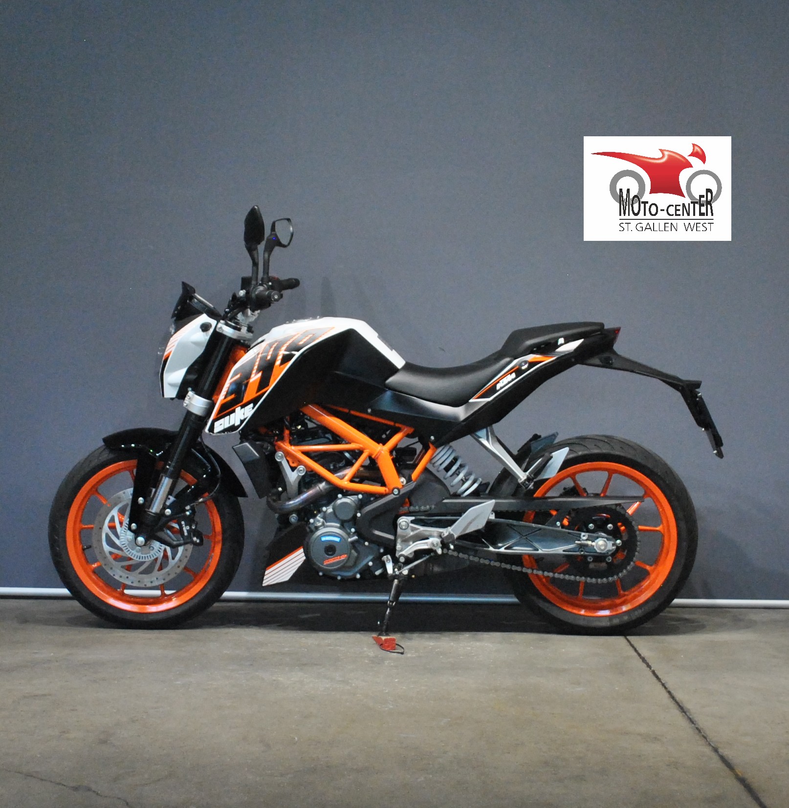 KTM 390 Duke ABS-showroom-element-2