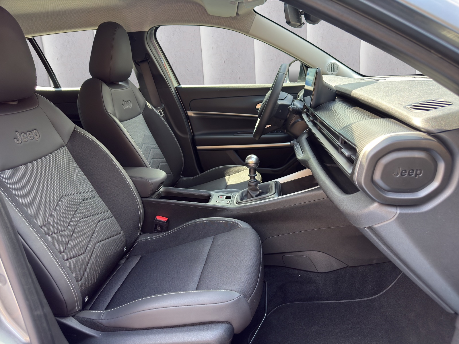 JEEP Avenger 1.2 Swiss Altitude-image-8