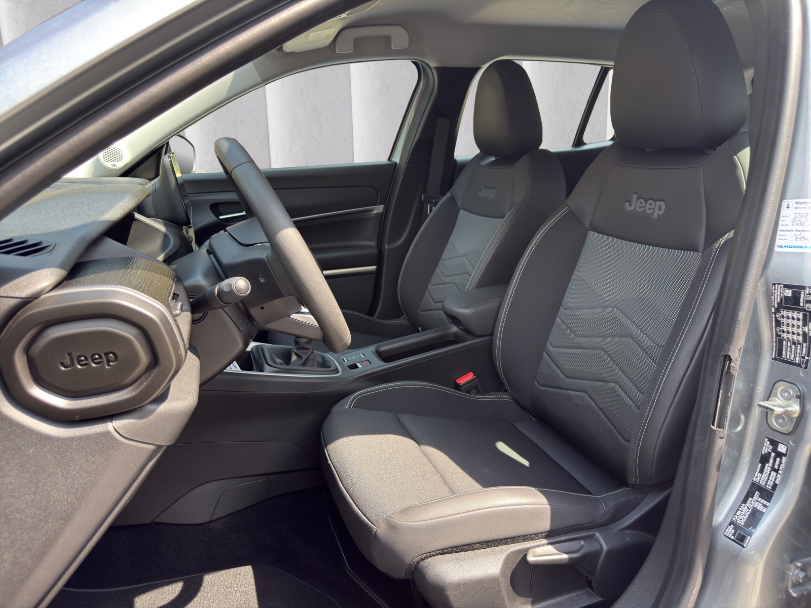 JEEP Avenger 1.2 Swiss Altitude-image-6
