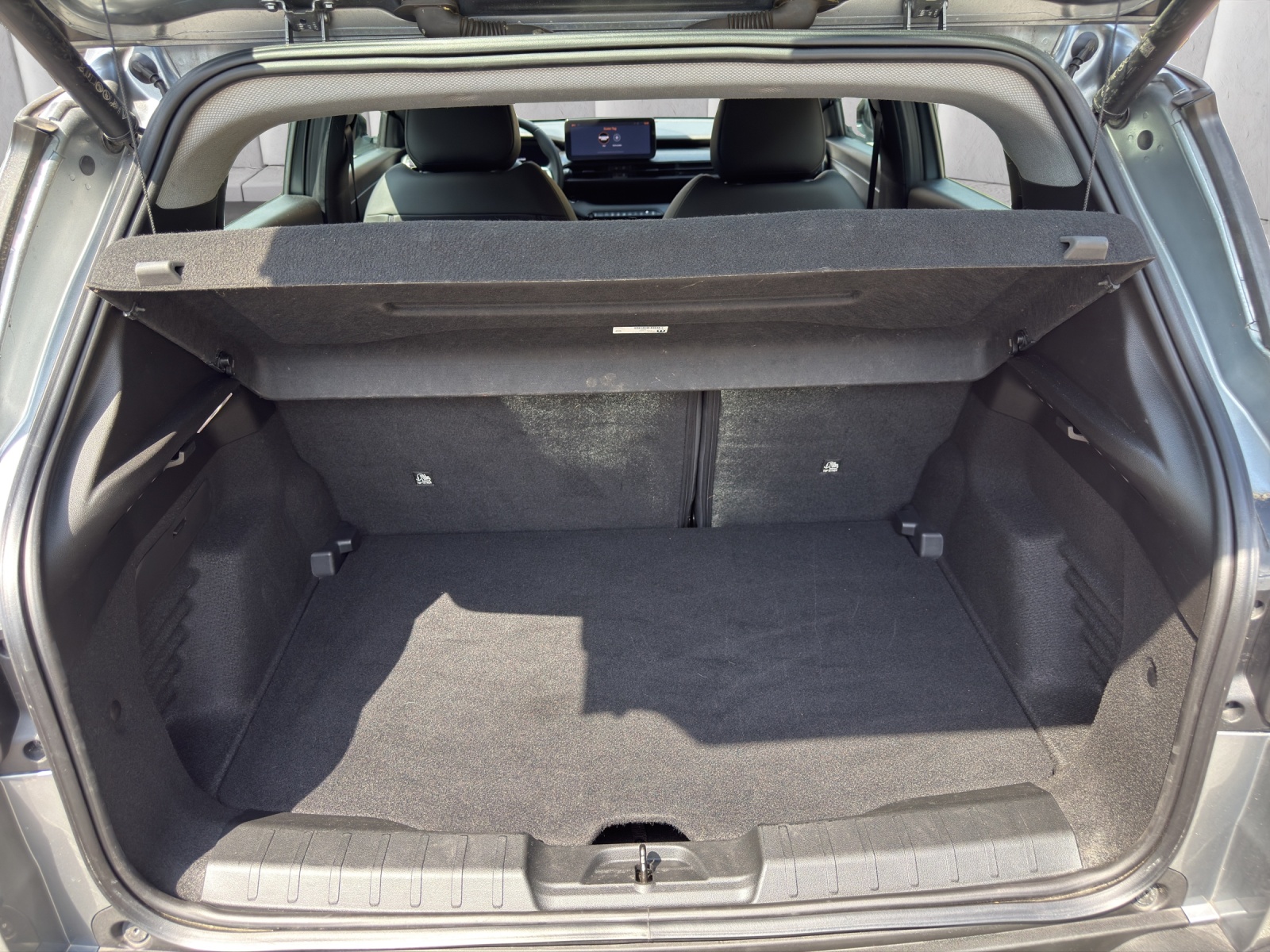 JEEP Avenger 1.2 Swiss Altitude-image-10