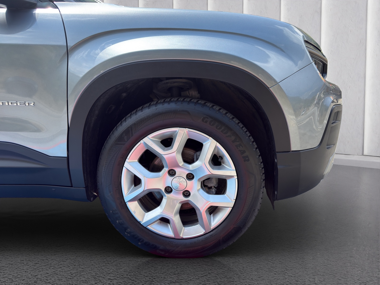 JEEP Avenger 1.2 Swiss Altitude-image-11