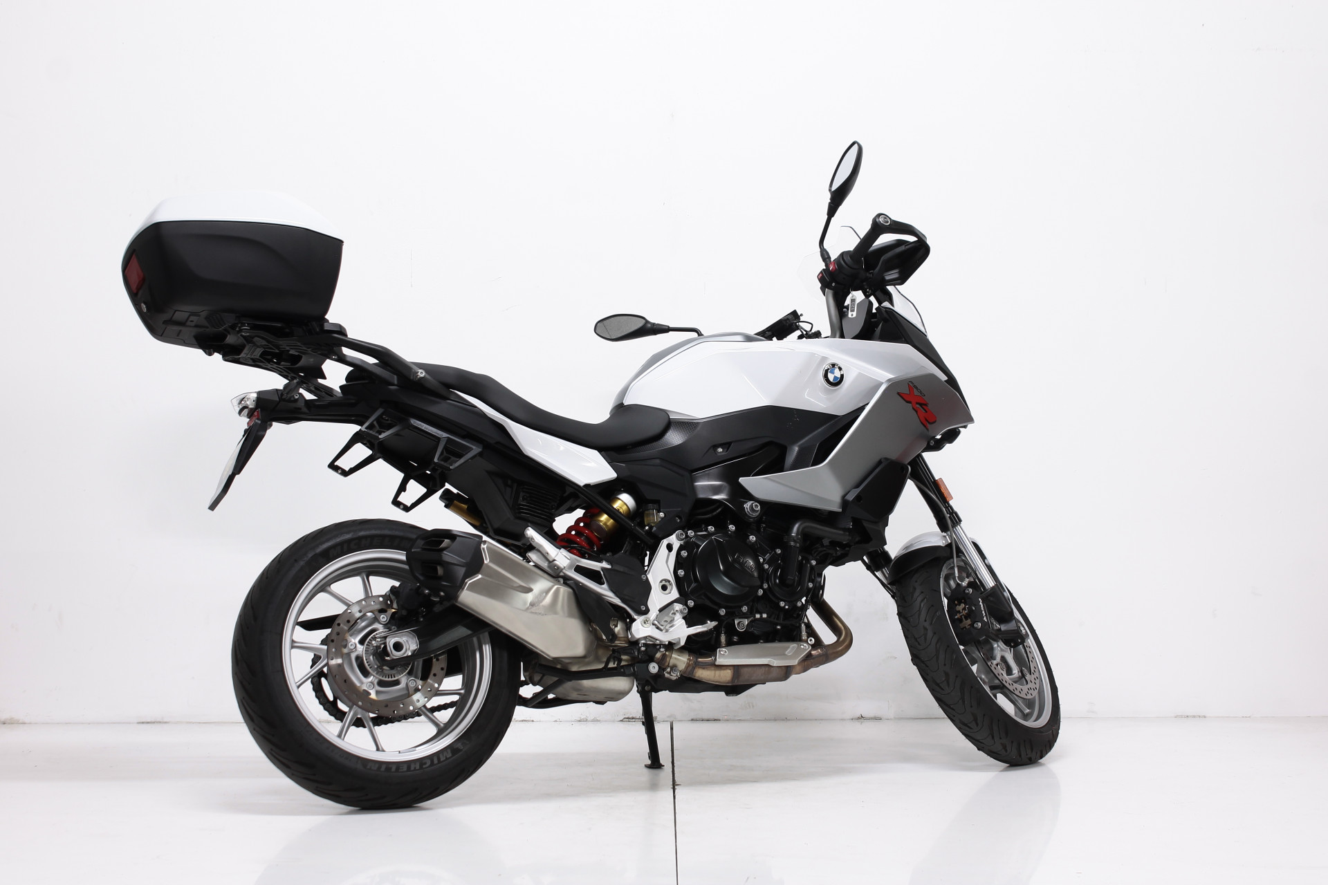 BMW F 900 XR A2-showroom-element-2