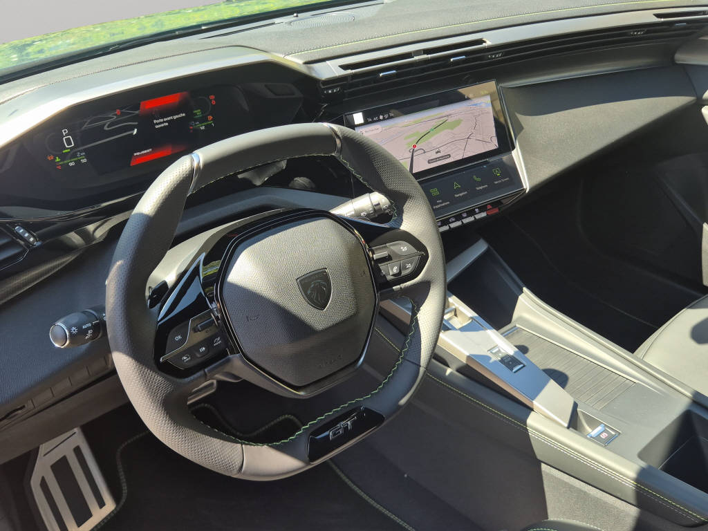 PEUGEOT 308 1.2 Hybrid GT-image-6
