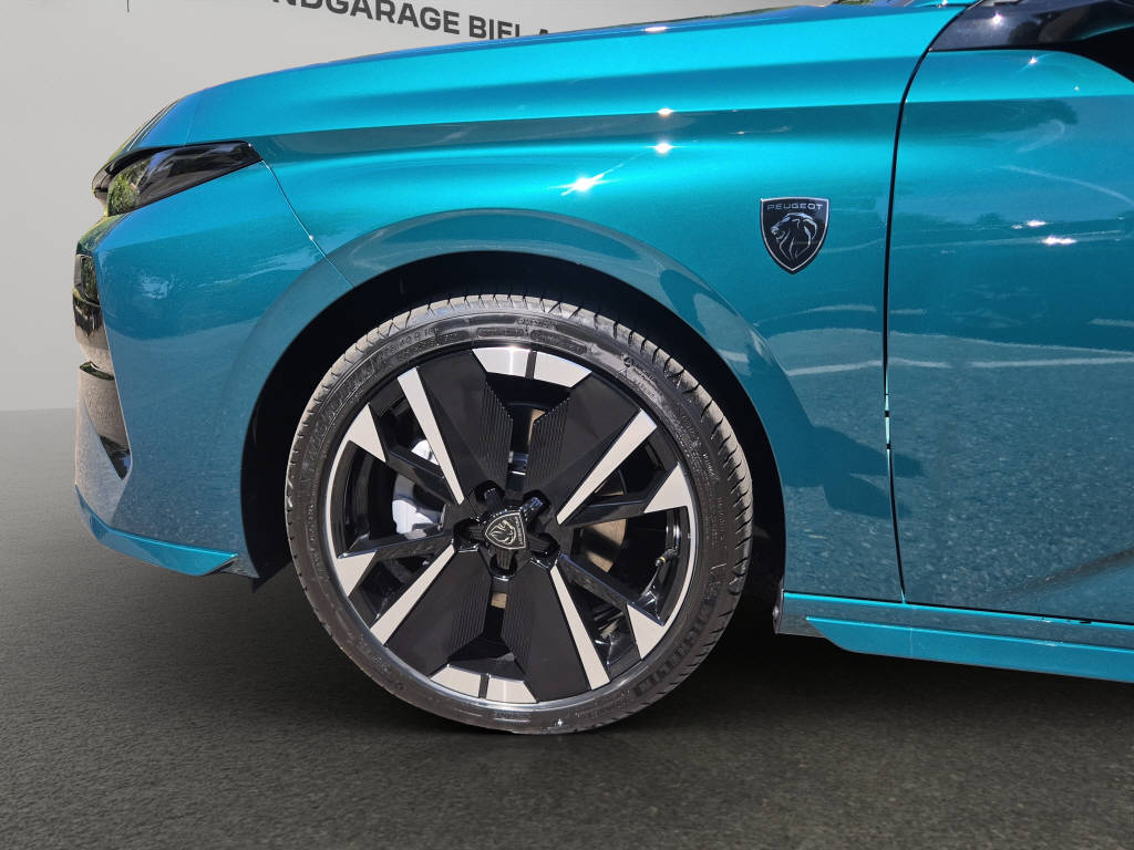 PEUGEOT 308 1.2 Hybrid GT-image-4