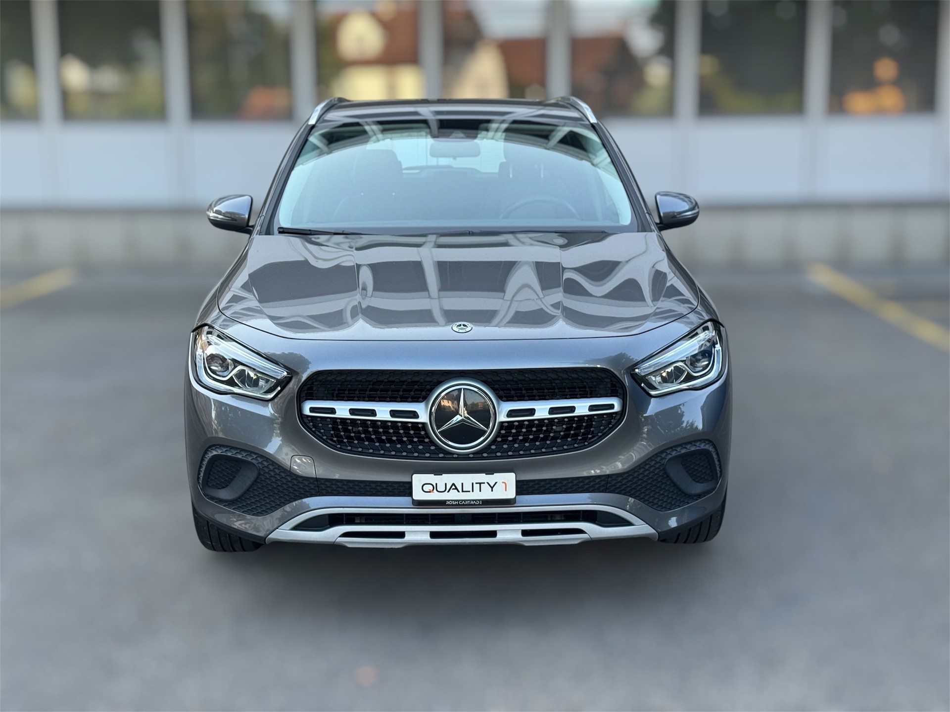 MERCEDES-BENZ GLA 180 Style 7G-DCT-image-1