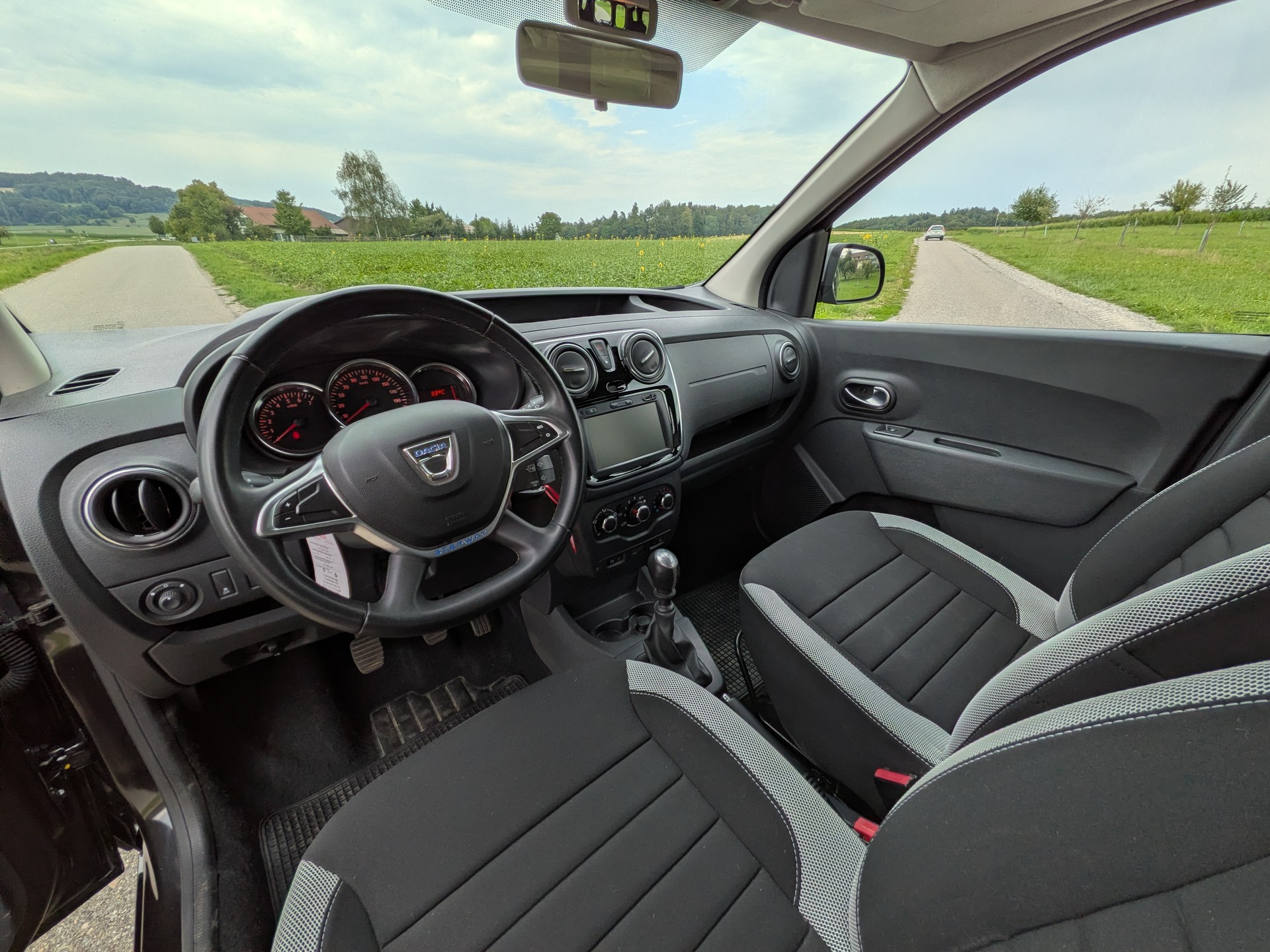 DACIA Dokker TCE 130 16V Stepway-image-8