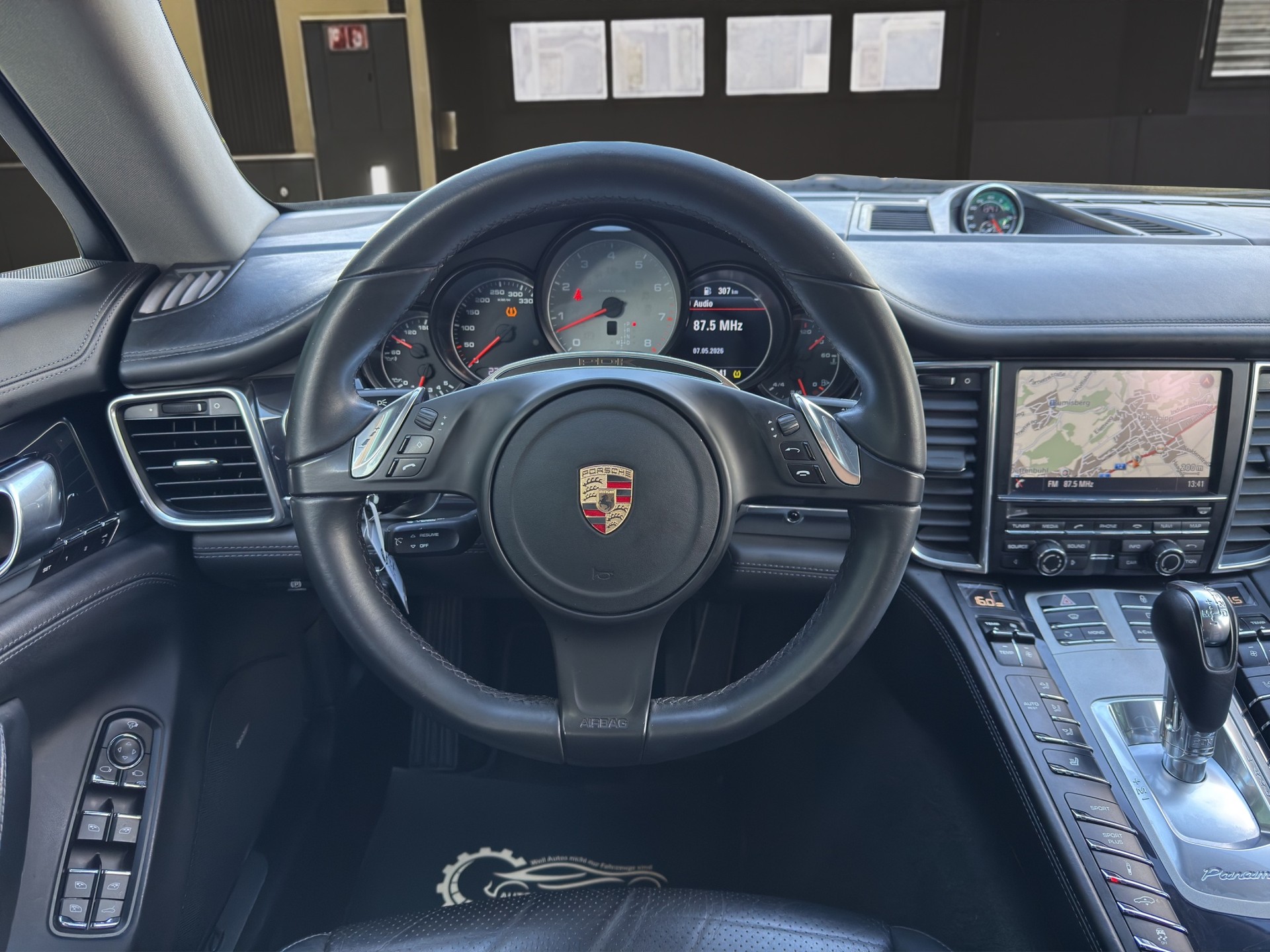 PORSCHE Panamera 4.8 V8 4S PDK-image-12