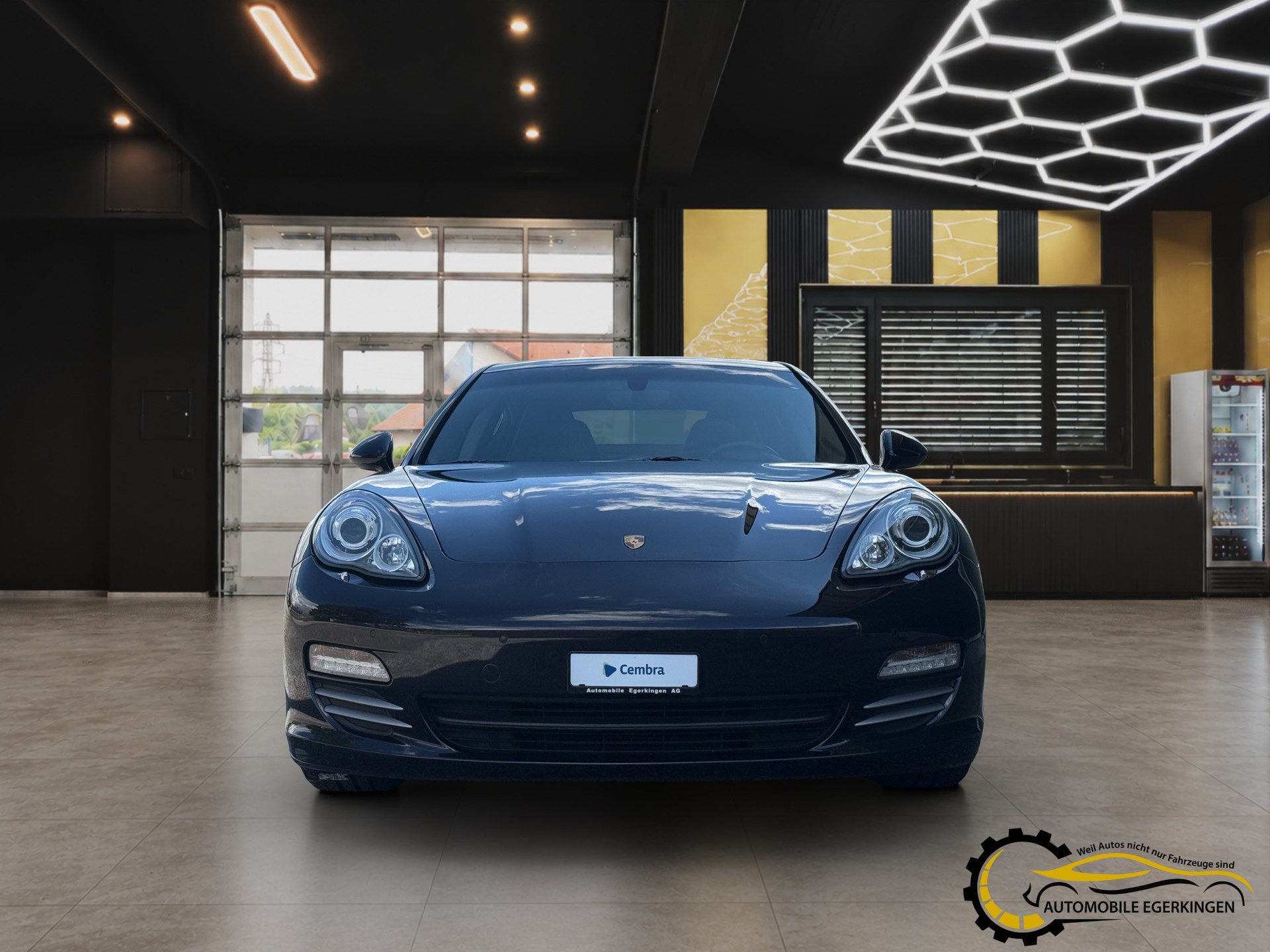 PORSCHE Panamera 4.8 V8 4S PDK-image-1