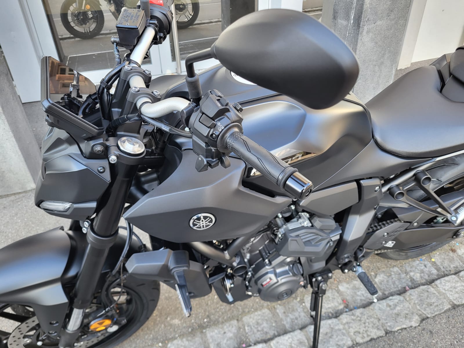 YAMAHA MT-07 Y-AMT (35kW)-showroom-element-3