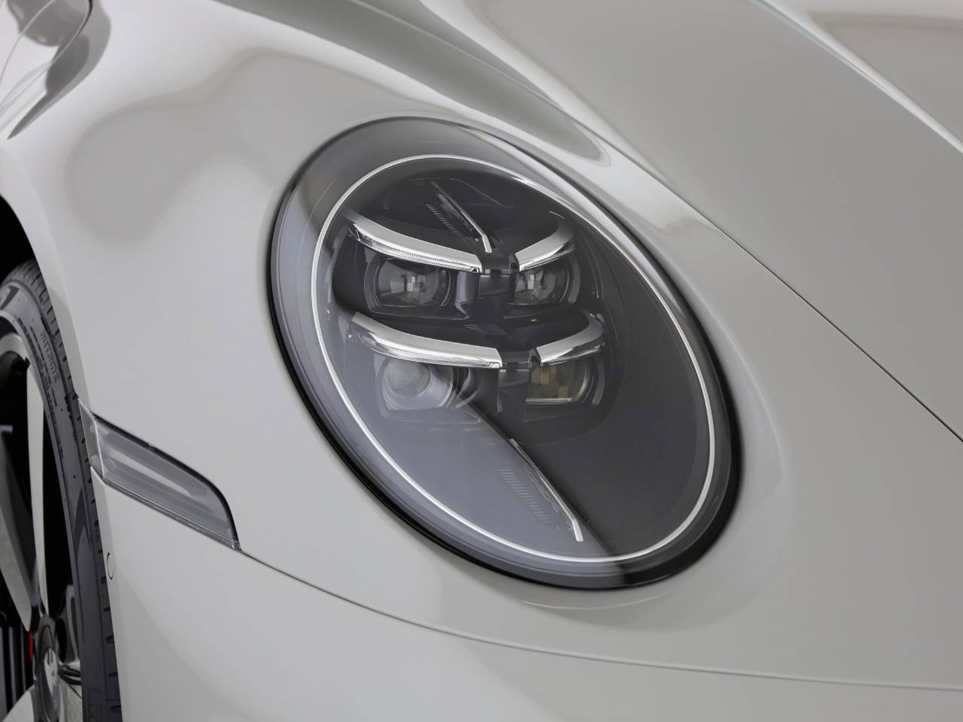 PORSCHE 911 Targa 4S-image-20