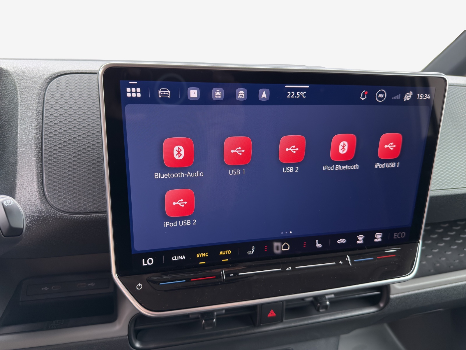 VW ID. Buzz Cargo Pro 4Motion-image-8