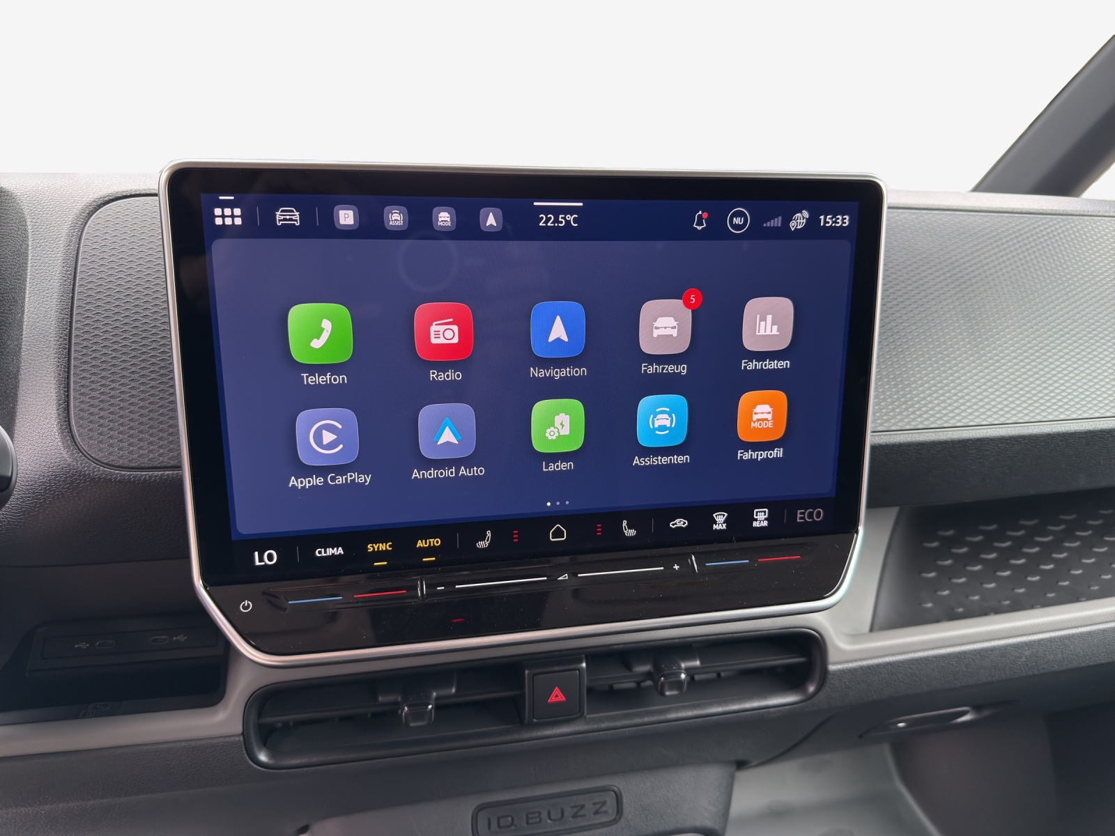 VW ID. Buzz Cargo Pro 4Motion-image-9