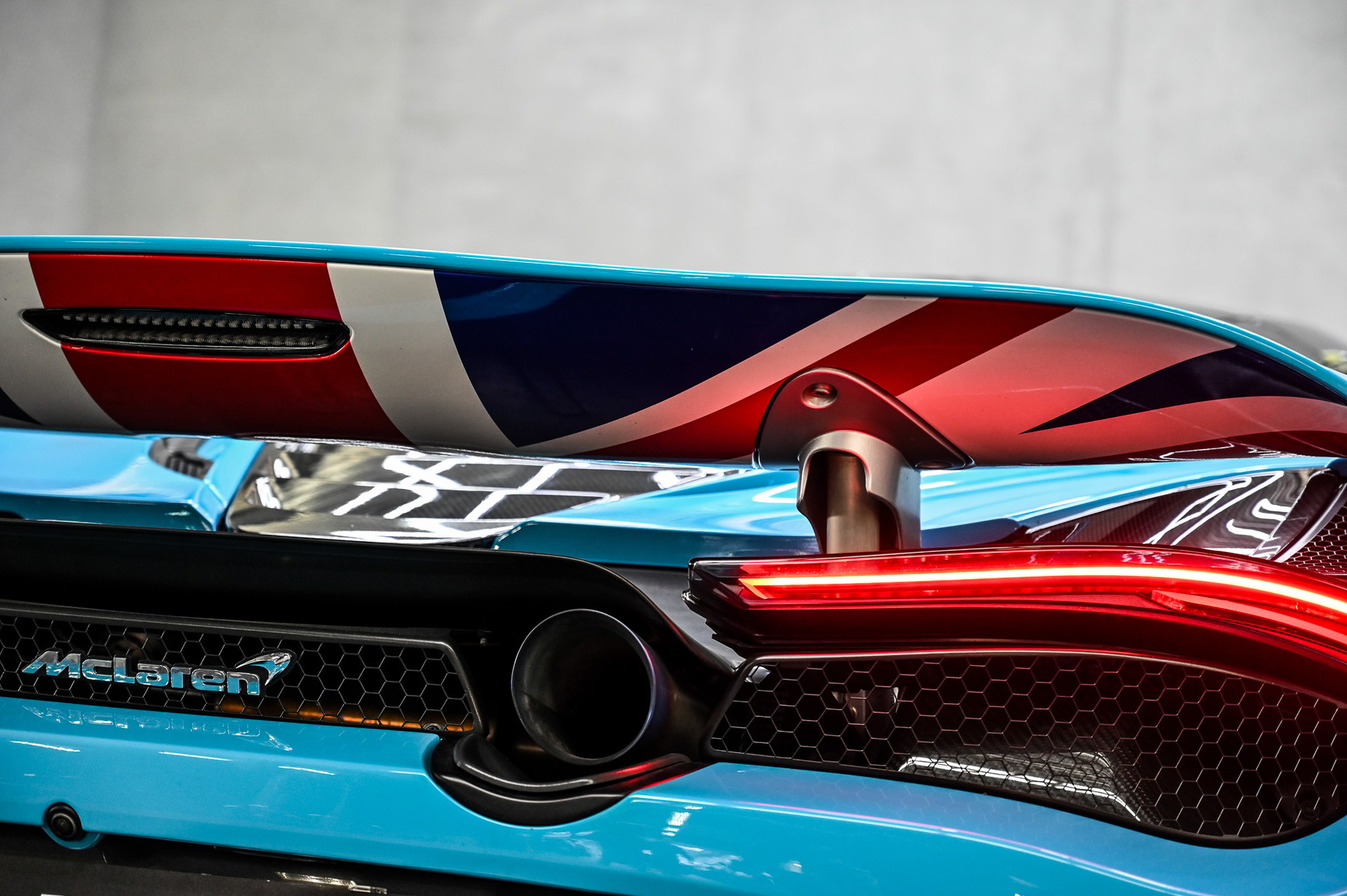 McLAREN 720S Coupé Performance 4.0 V8 SSG-image-21