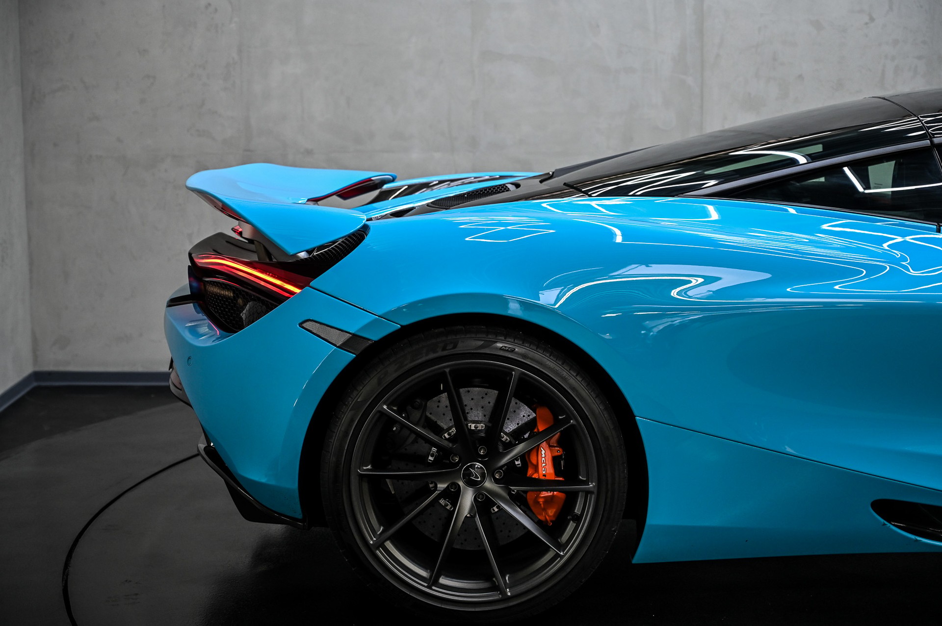 McLAREN 720S Coupé Performance 4.0 V8 SSG-image-16