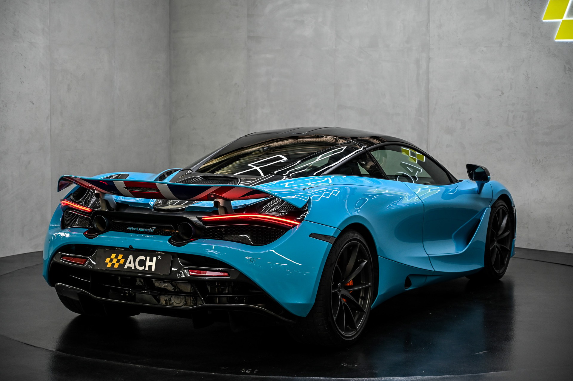 McLAREN 720S Coupé Performance 4.0 V8 SSG-image-11