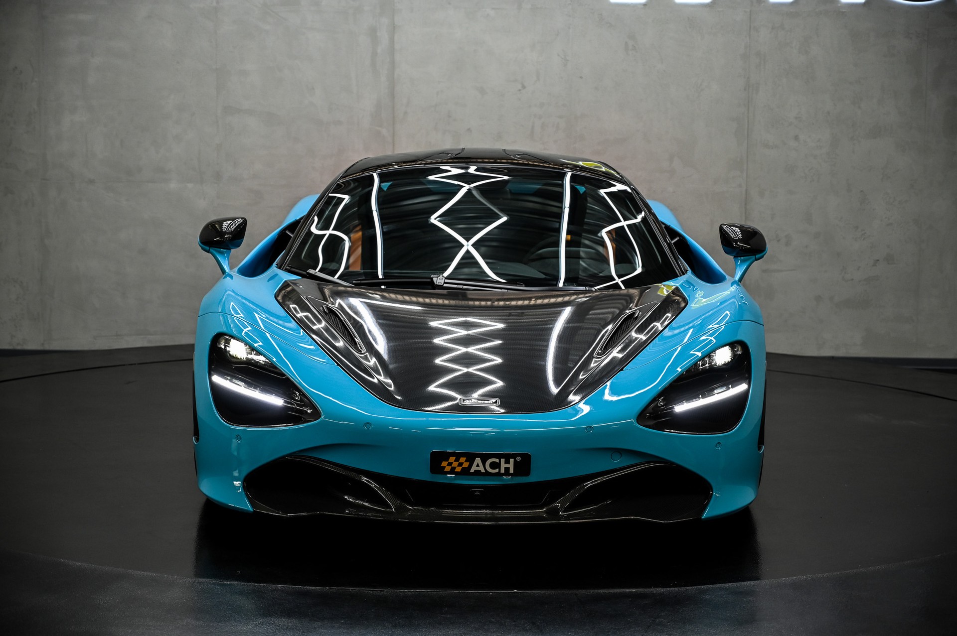 McLAREN 720S Coupé Performance 4.0 V8 SSG-image-1