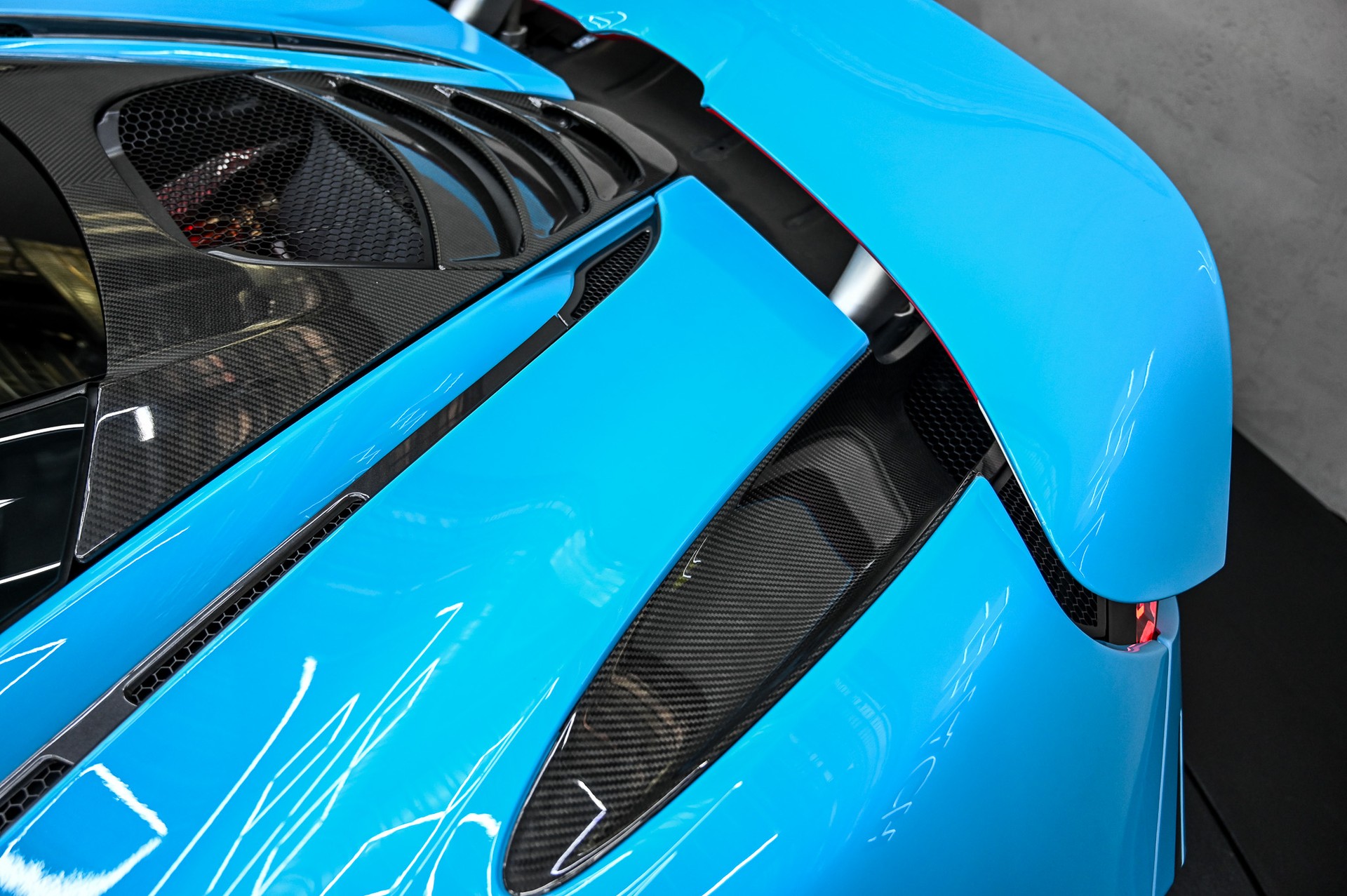 McLAREN 720S Coupé Performance 4.0 V8 SSG-image-18