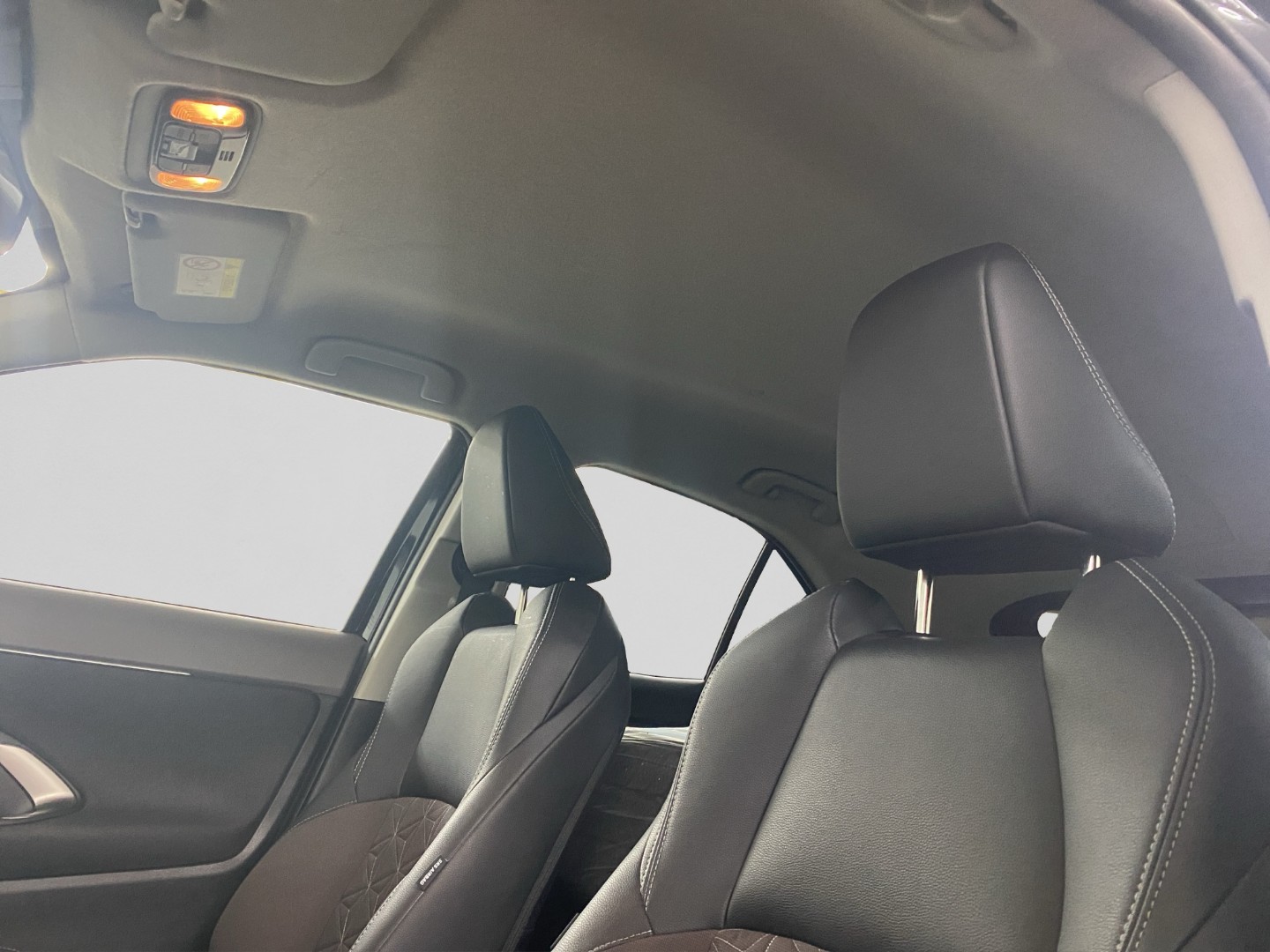 TOYOTA Yaris Cross 1.5 Trend e-CVT AWDi-image-20