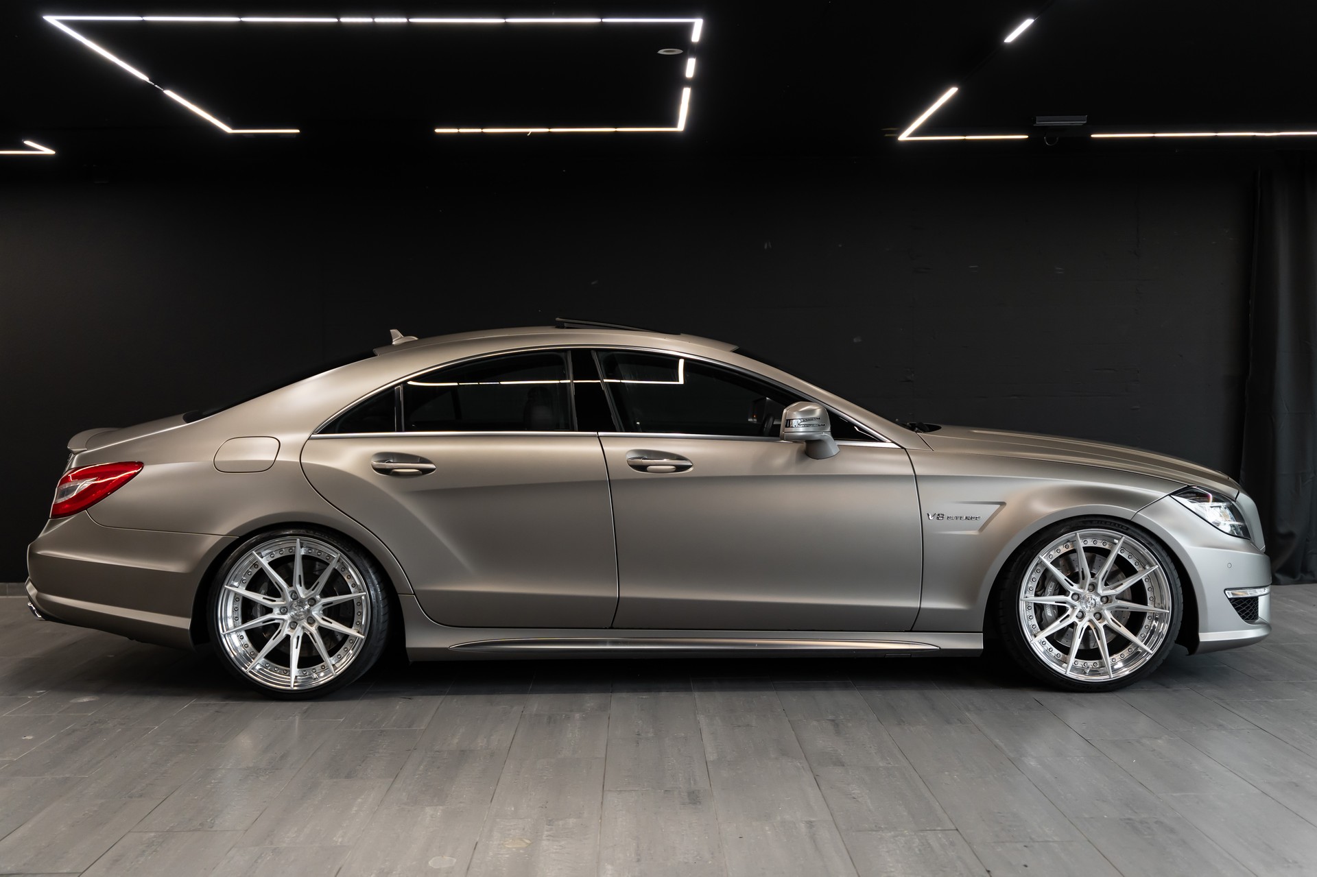 MERCEDES-BENZ CLS 63 AMG Speedshift MCT / Manganitgrau SHAPE / Grail Anlage / Sitzkühlung / Schiebedach / Dach Alcantara / Leder designo-image-2