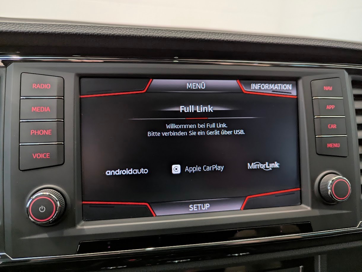 SEAT Ateca*1.HAND CH-AUTO FRISCH AB MFK+SERVICE+12MT GAR AHK 1'900KG 360CAM PANO*-image-10