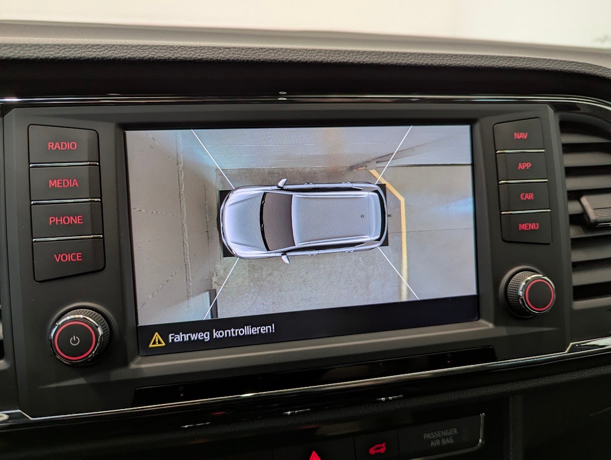 SEAT Ateca*1.HAND CH-AUTO FRISCH AB MFK+SERVICE+12MT GAR AHK 1'900KG 360CAM PANO*-image-20