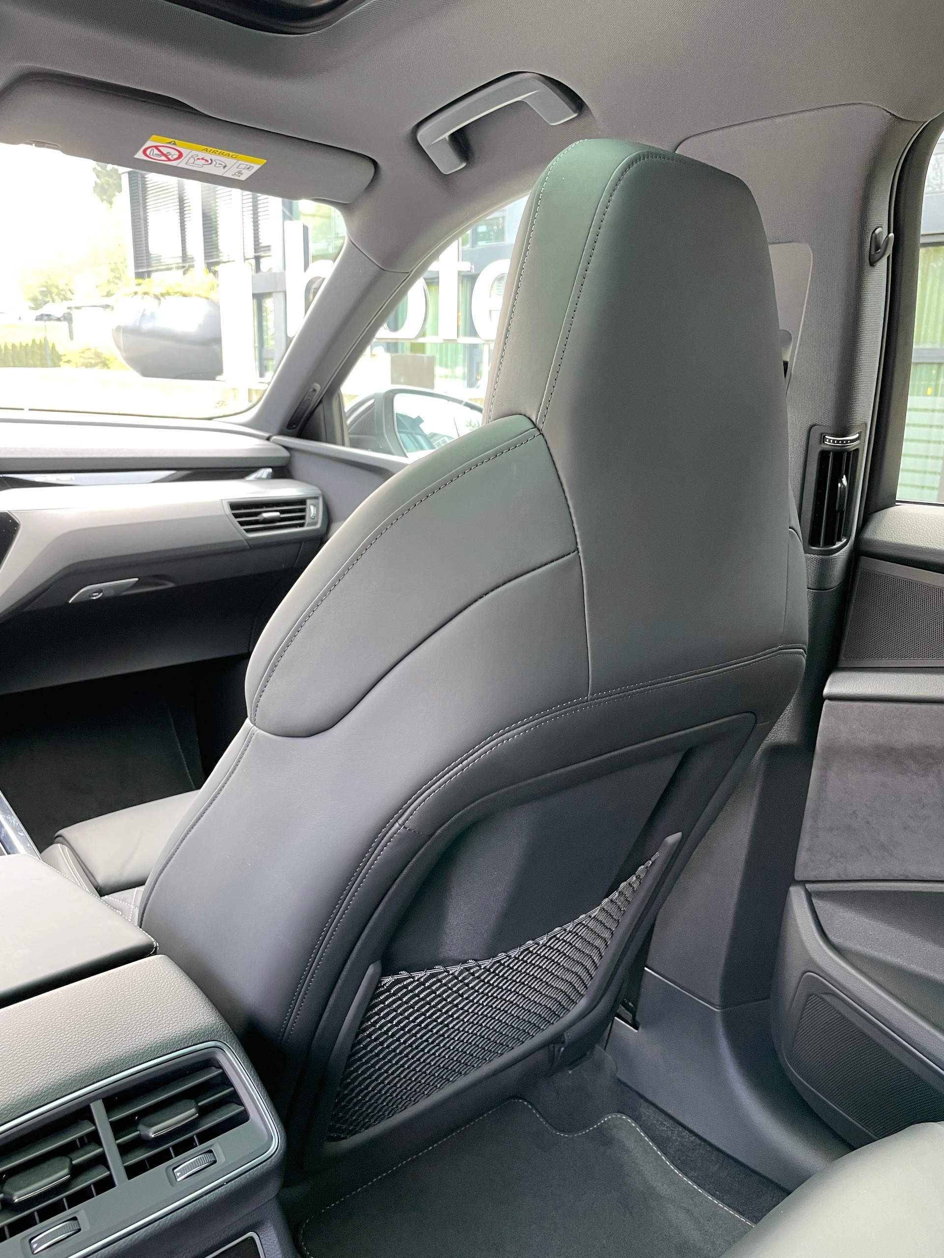 AUDI e-tron 55 S Line quattro-image-17