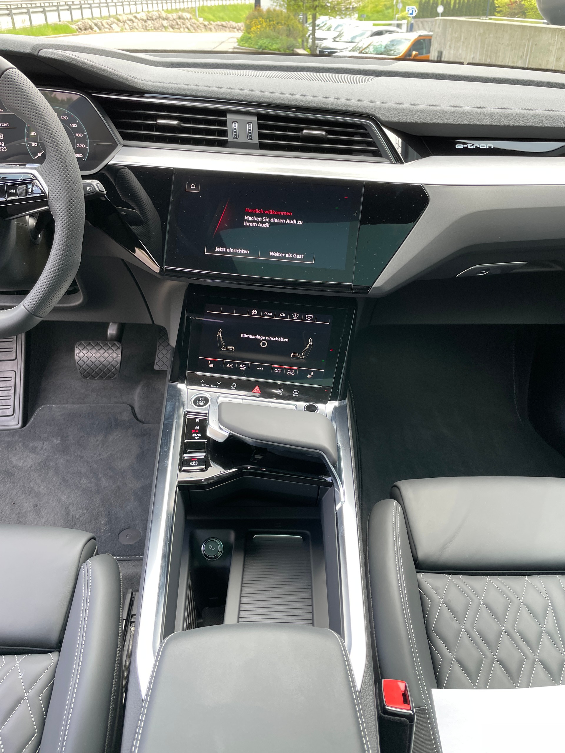 AUDI e-tron 55 S Line quattro-image-20