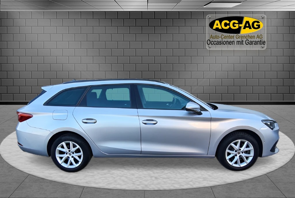 SEAT Leon ST 2.0 TDI EVO DSG Style ** Full Digital Cockpit ** Parklehnassistanz **Gr.Navi ** Parkhilfe ** Neues Modell 2022 **-image-5