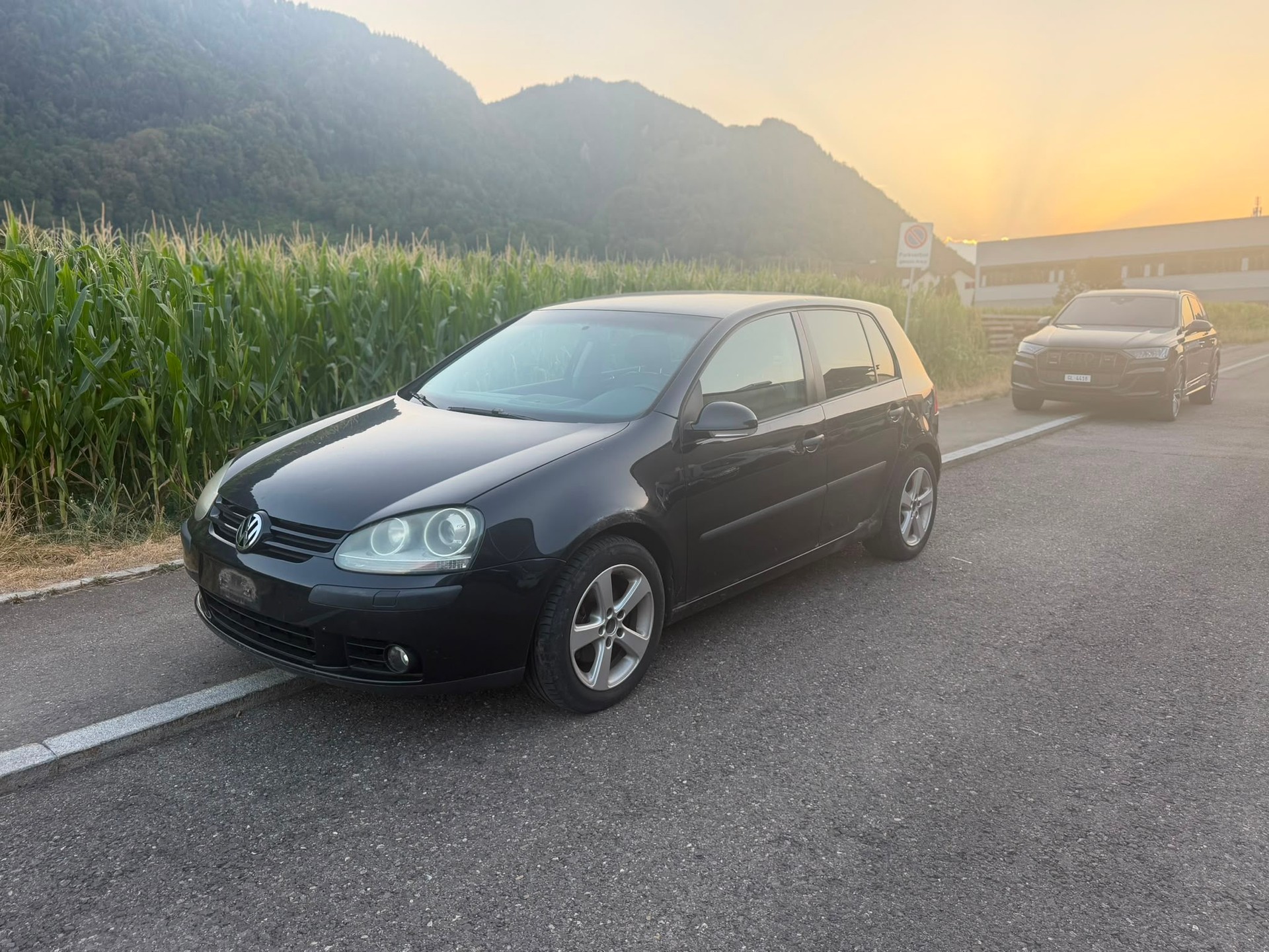VW Golf 2.0 TDI Comfortline 4Motion-image-0