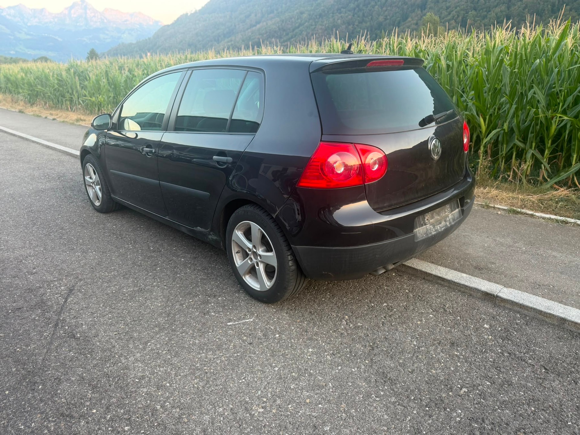 VW Golf 2.0 TDI Comfortline 4Motion-image-3