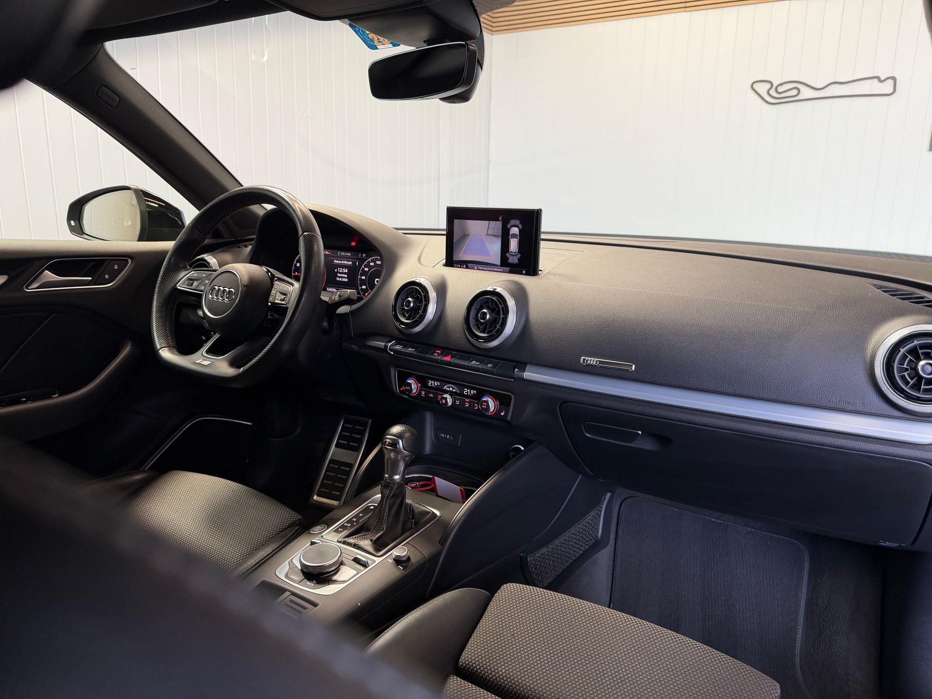 AUDI A3 Sportback 35 TFSI Sport S-tronic S-Line frisch ab MFK-image-10