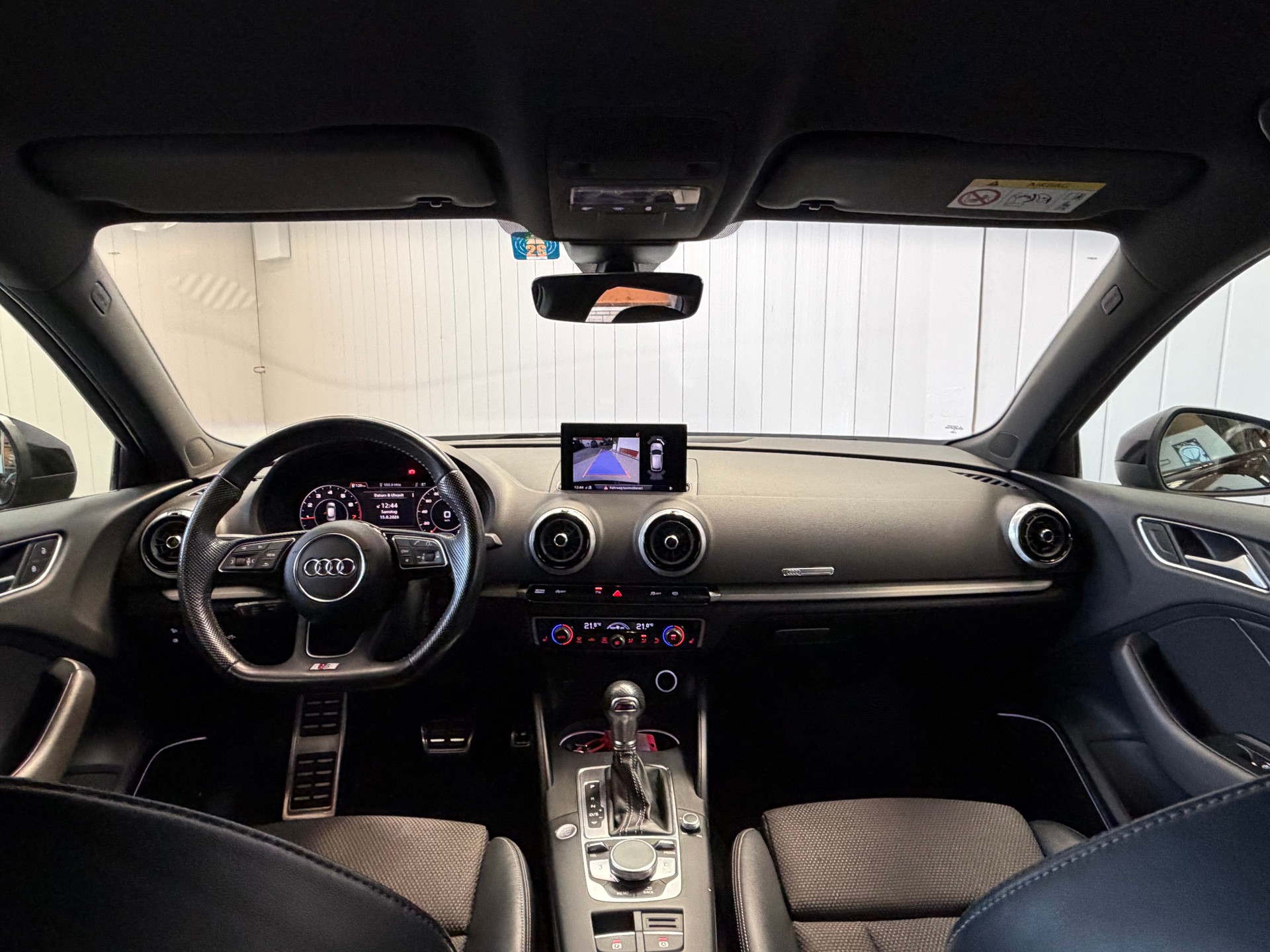 AUDI A3 Sportback 35 TFSI Sport S-tronic S-Line frisch ab MFK-image-9