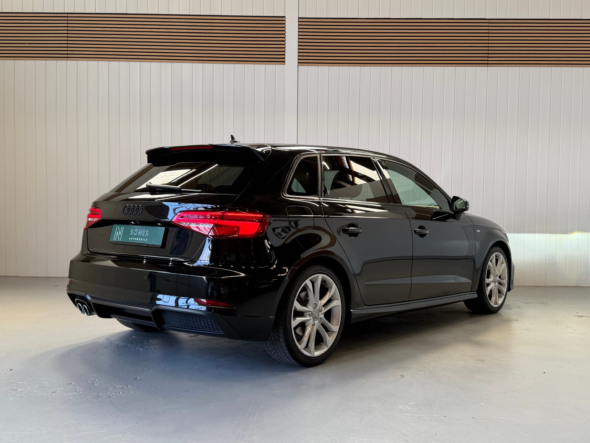 AUDI A3 Sportback 35 TFSI Sport S-tronic S-Line frisch ab MFK-image-4