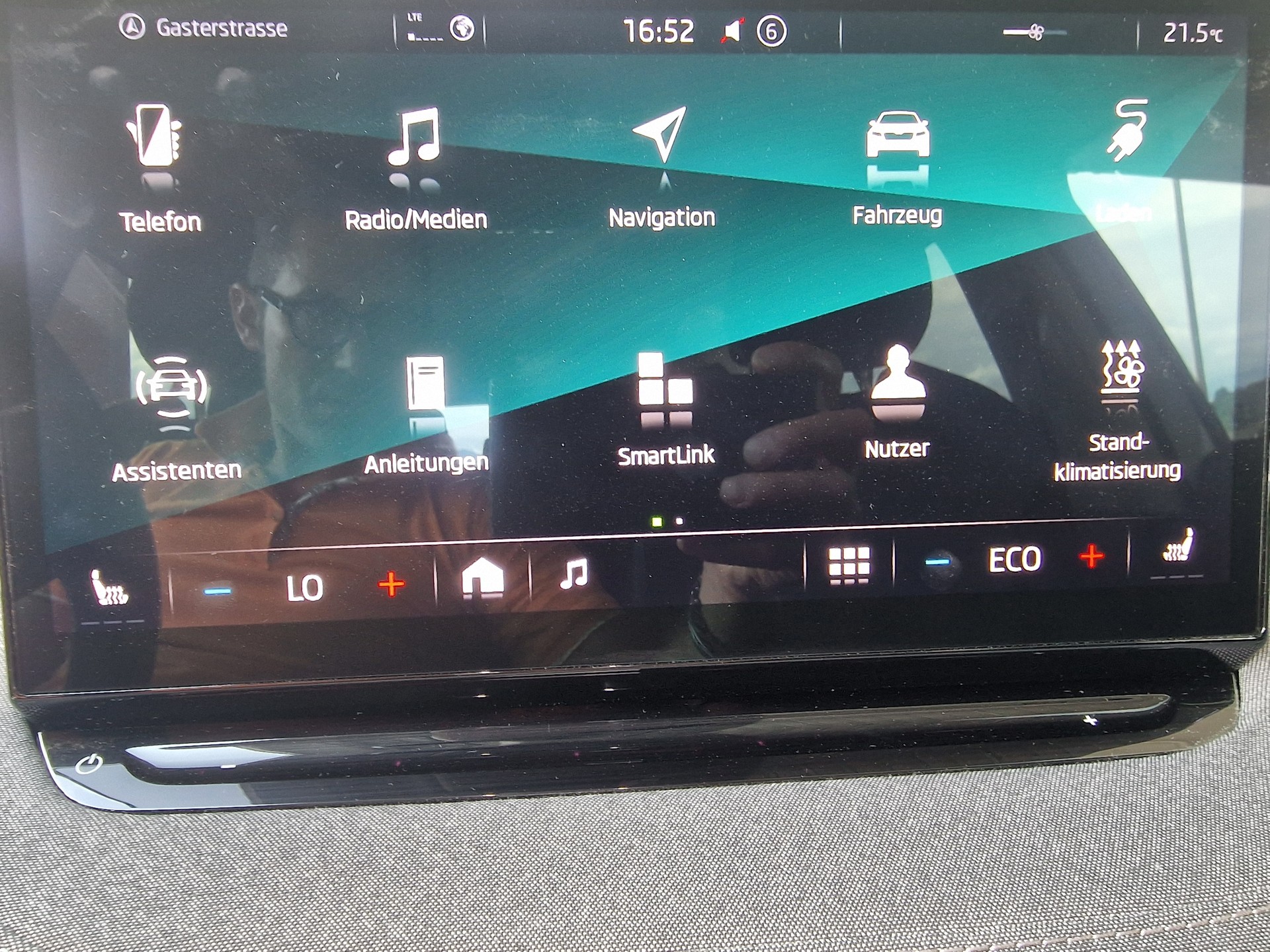 SKODA Enyaq iV 80 24Mt Gara MFK Neu-image-20