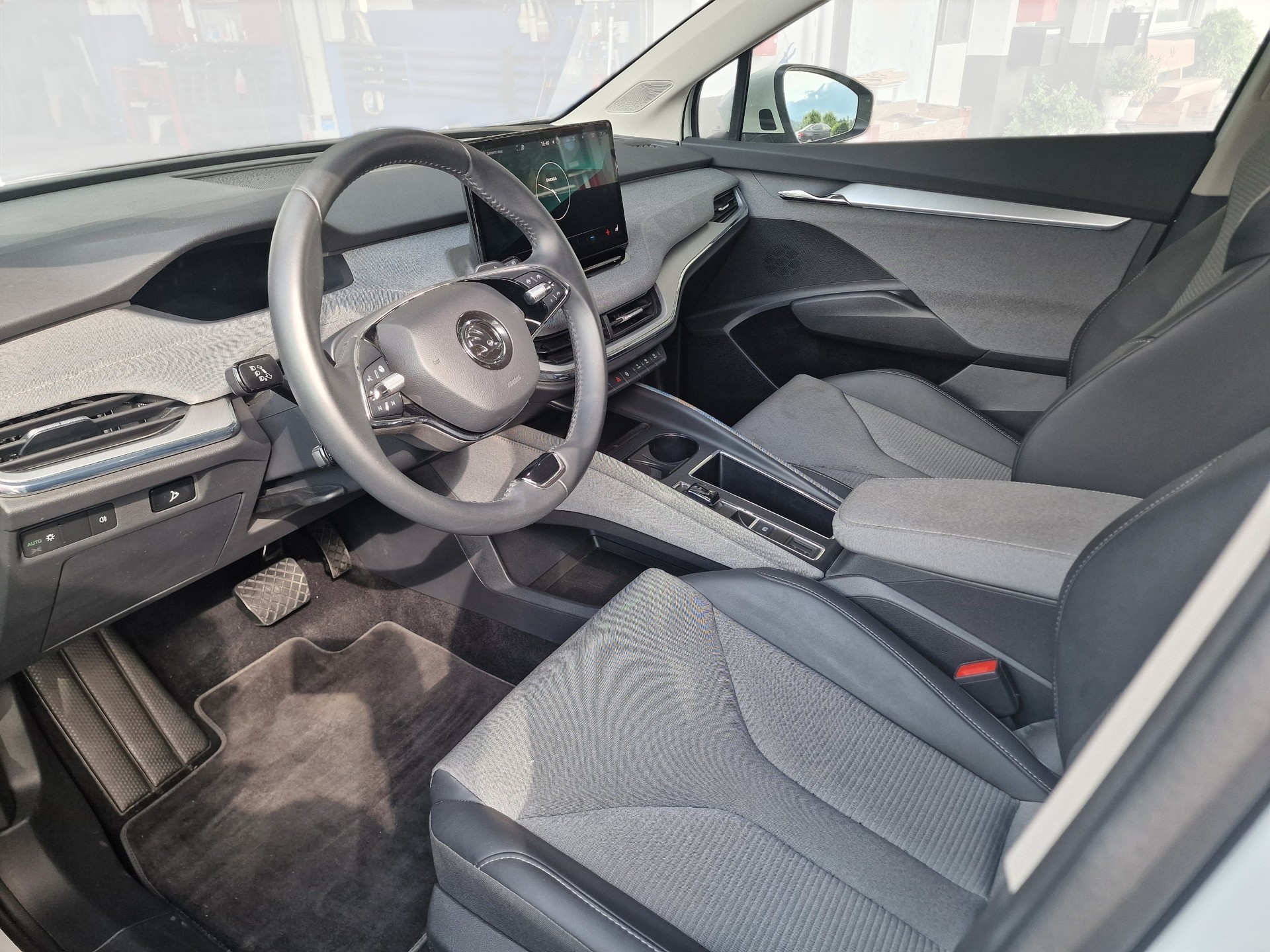 SKODA Enyaq iV 80 24Mt Gara MFK Neu-image-7