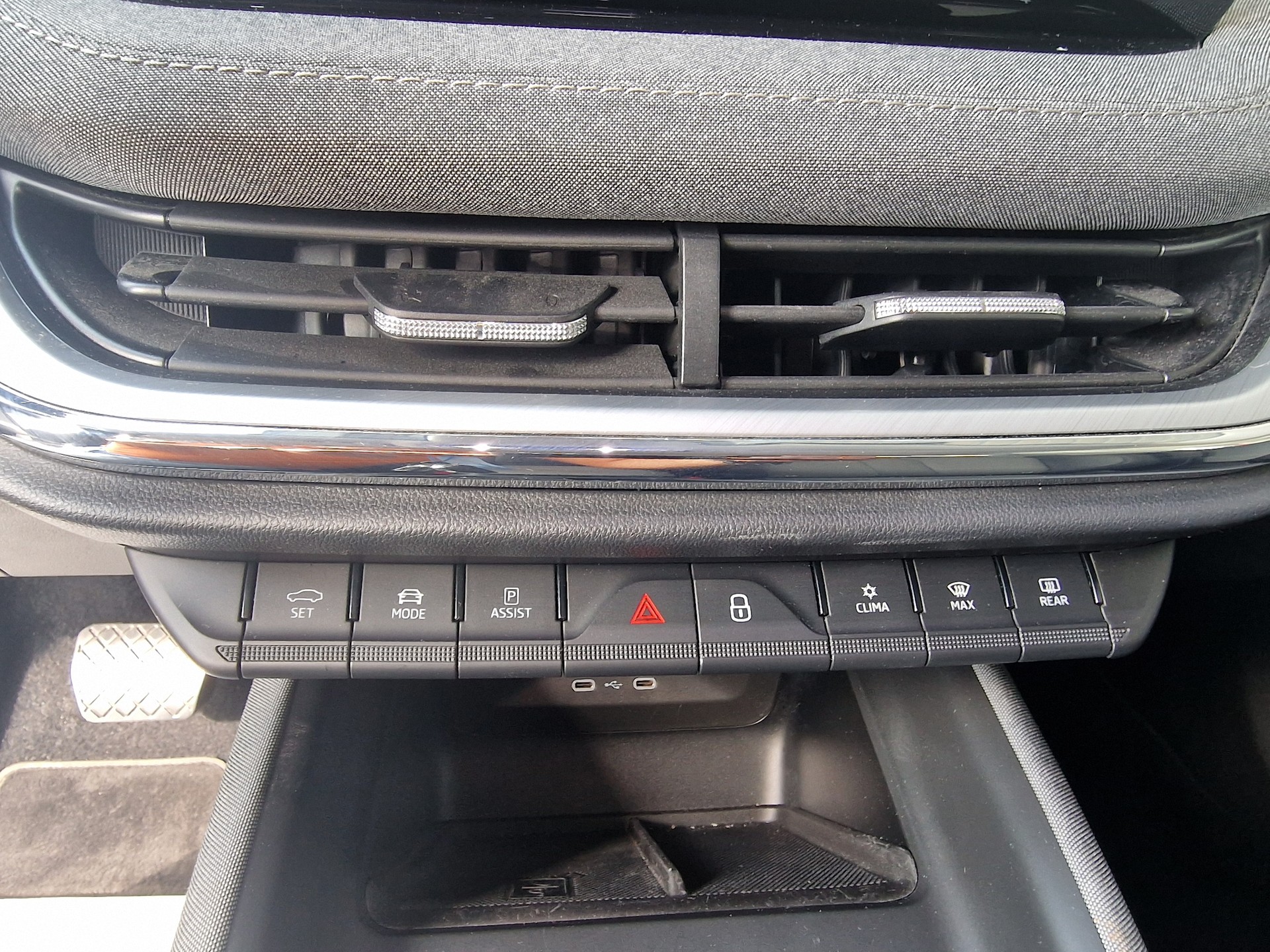 SKODA Enyaq iV 80 24Mt Gara MFK Neu-image-15