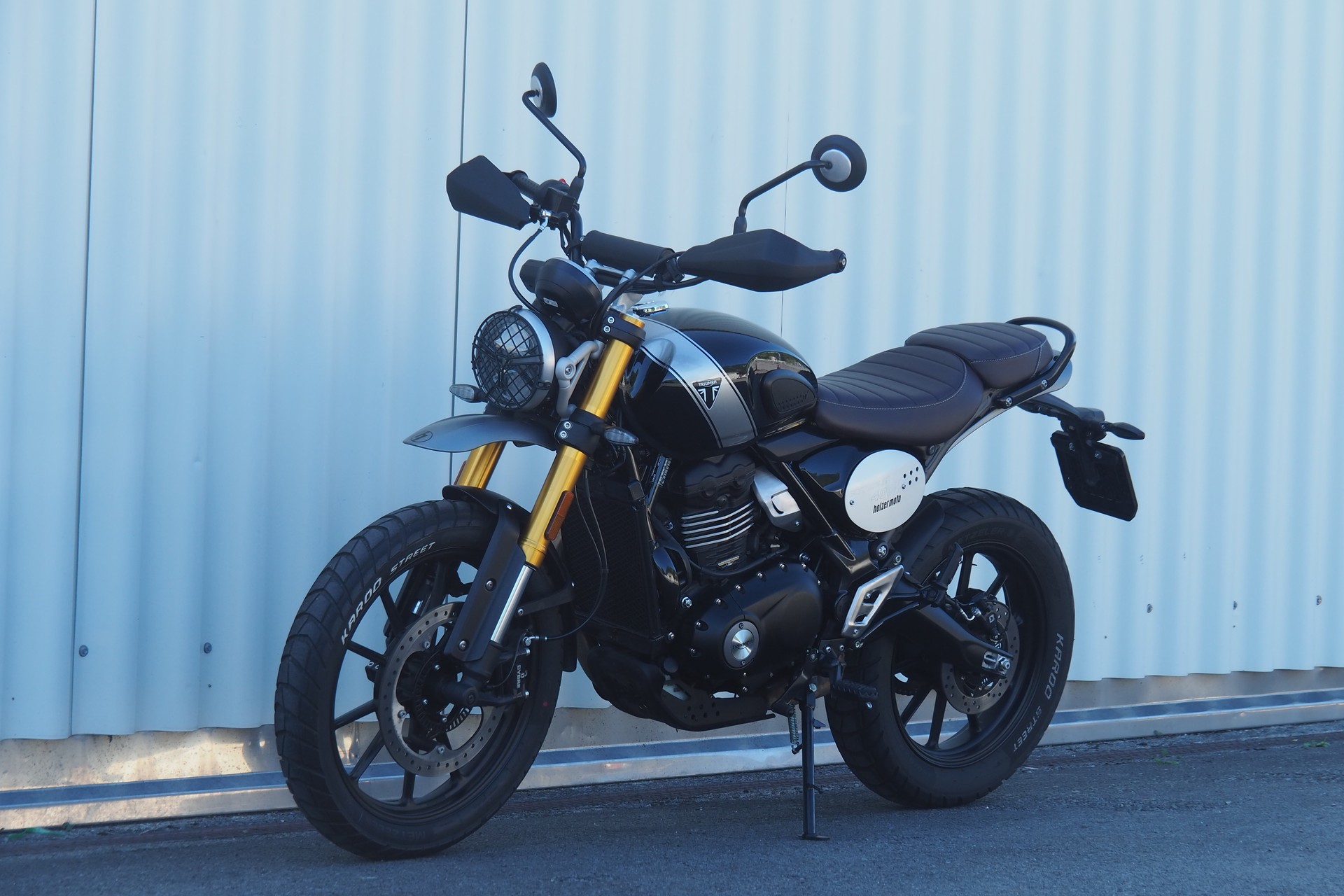TRIUMPH Scrambler 400 X-showroom-element-3